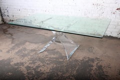 Lion in Frost Table à manger en verre et Lucite sculptée:: moderne du milieu du siècle dernier