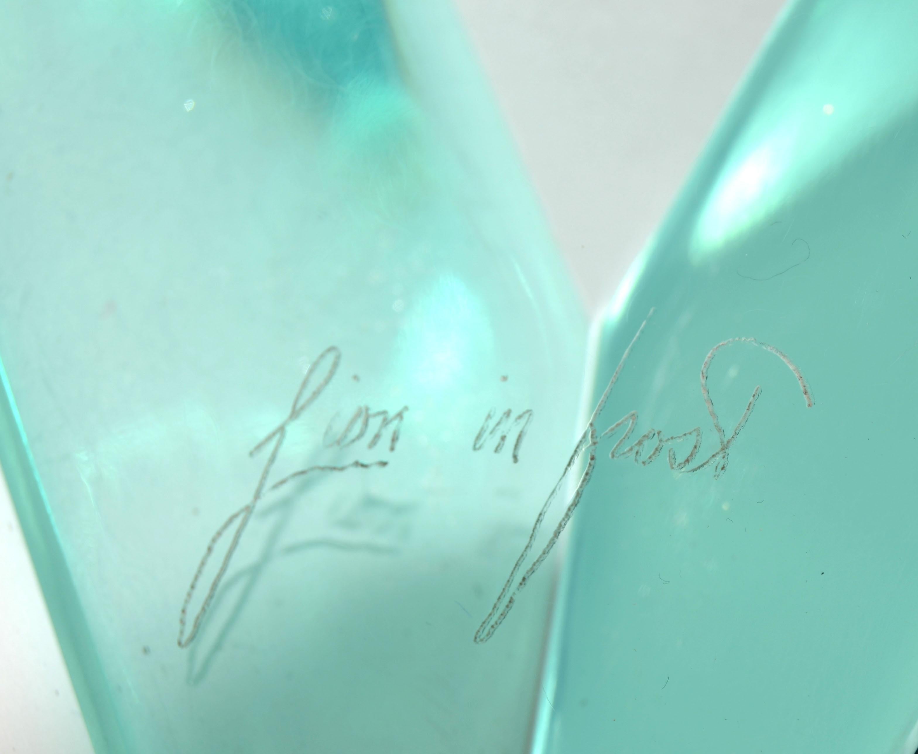 Table sculpturale en laiton lucite mi-siècle moderne signée Lion In Frost en vente 9