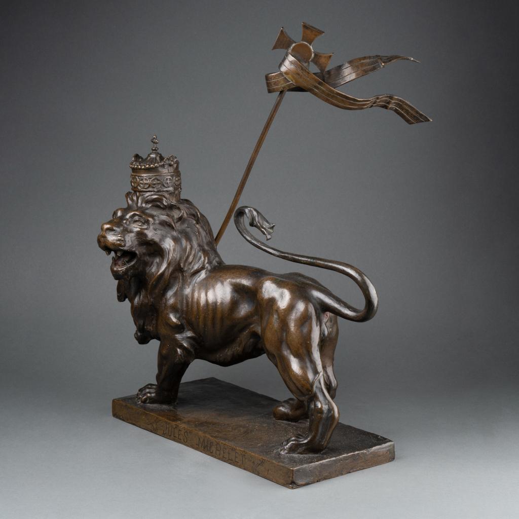 Milieu du XXe siècle « Lion de Judée » :  Sculpture en bronze patiné vers 1930