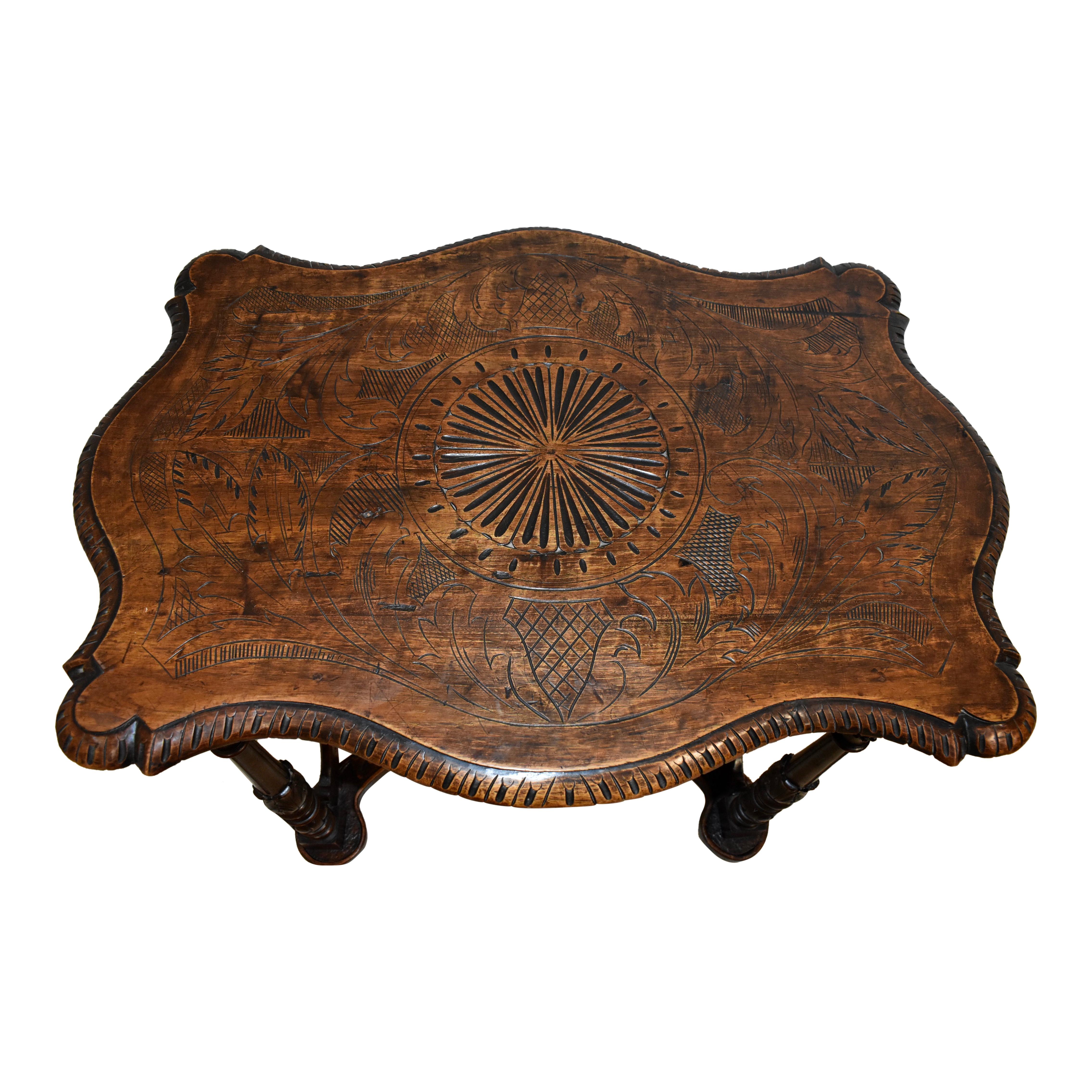 19th Century Lion of Saint Mark Carved Oak Table, circa 1890 For Sale