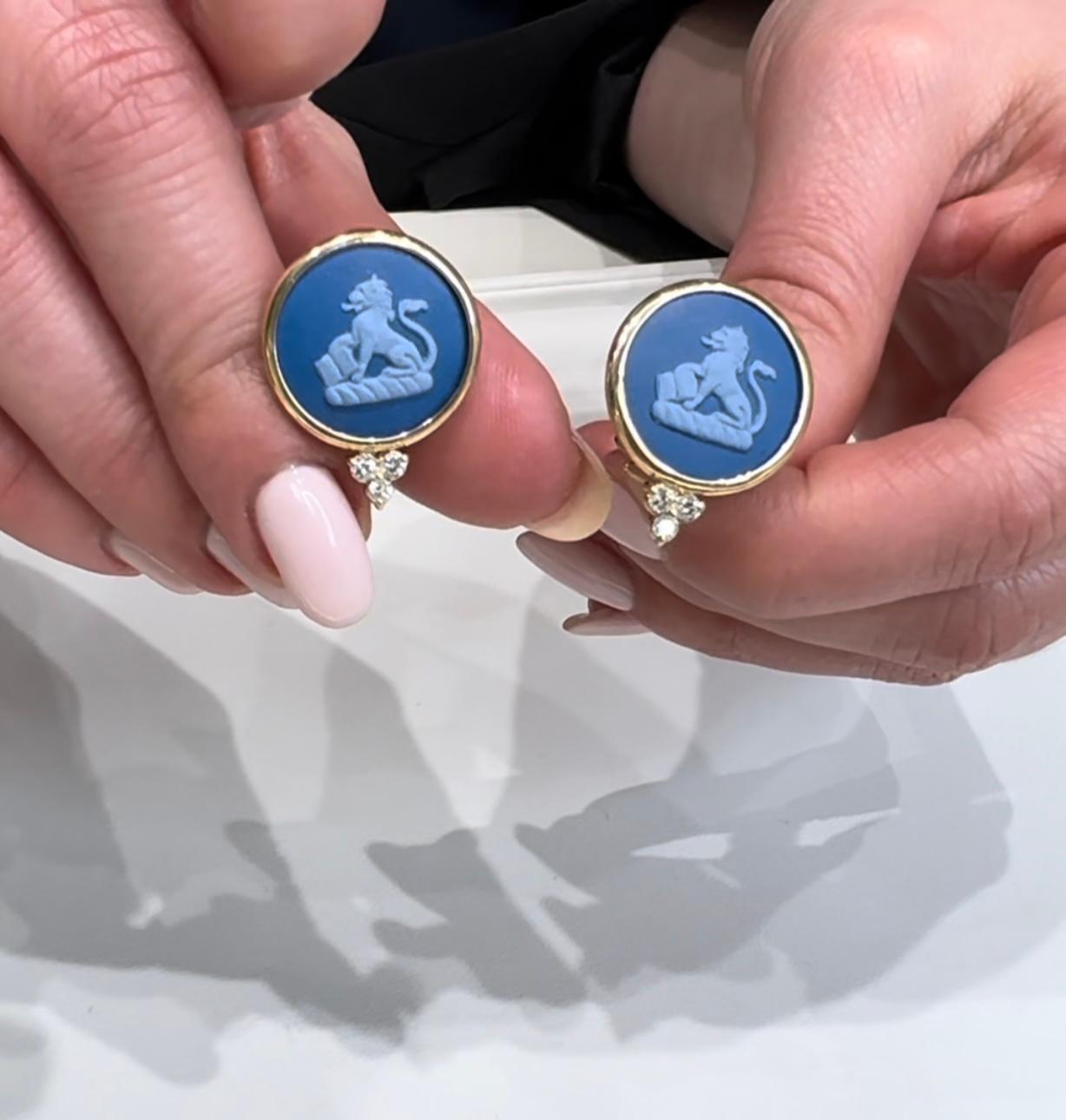 Lion Passant 14K Yellow Gold Medallion Post Diamond Earrings with Blue Wedgwood For Sale 4