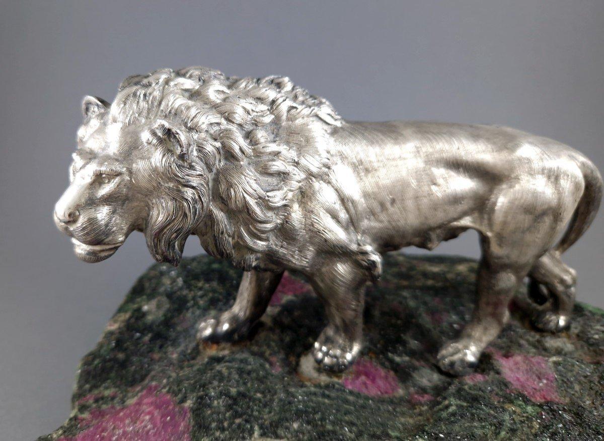 Escultura de León en Plata de Ley y Piedra Eudialita Plata esterlina en venta