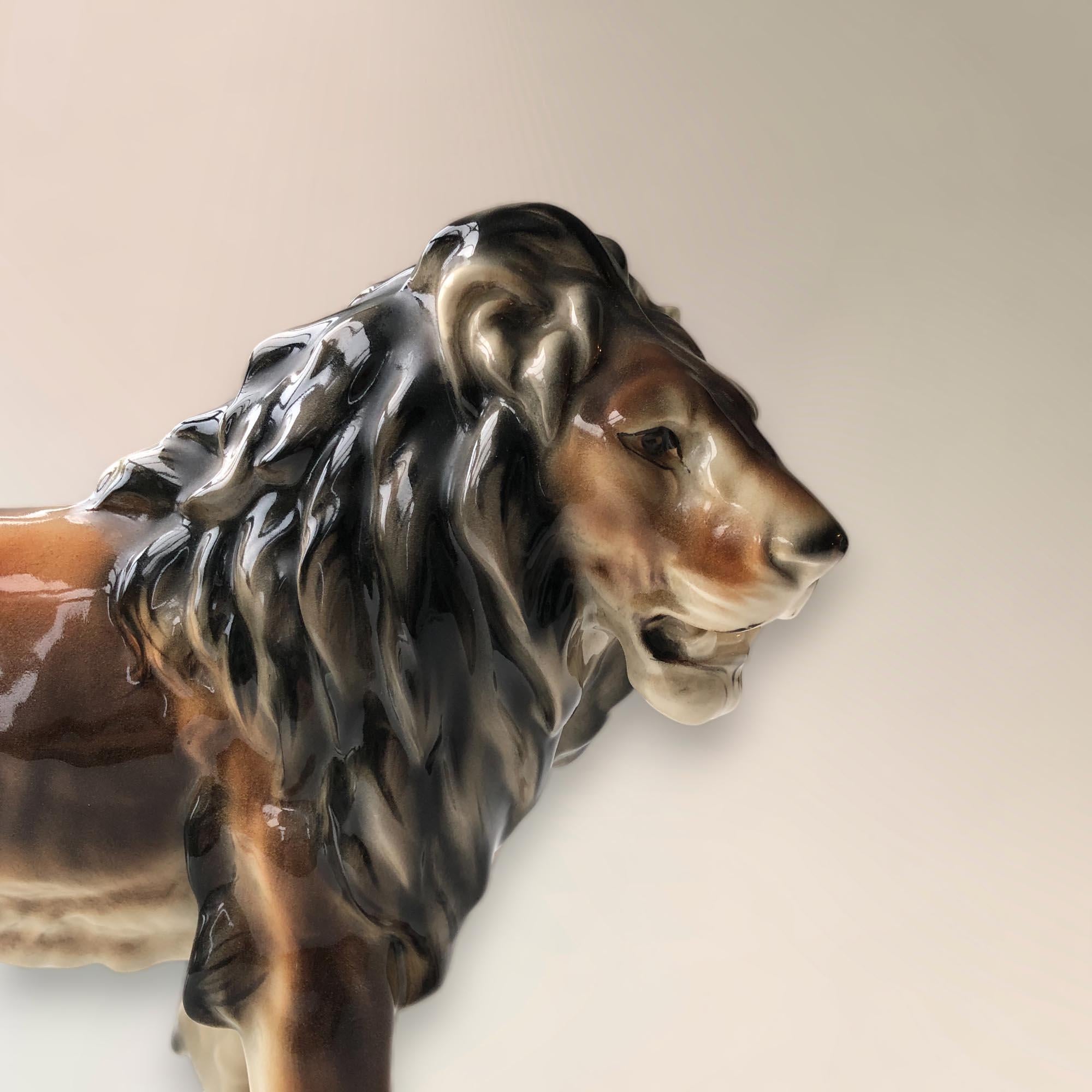 Beautiful vintage statue of a lion in porcelain. This figurine shows no damage and has a stamp at the bottom of the leg.

Unknown, 1950s

Designer/Manufacturer: See stamp

In very good condition. No damages.

Dimensions: 30 (H) x 45 (W) x 14 cm (D)