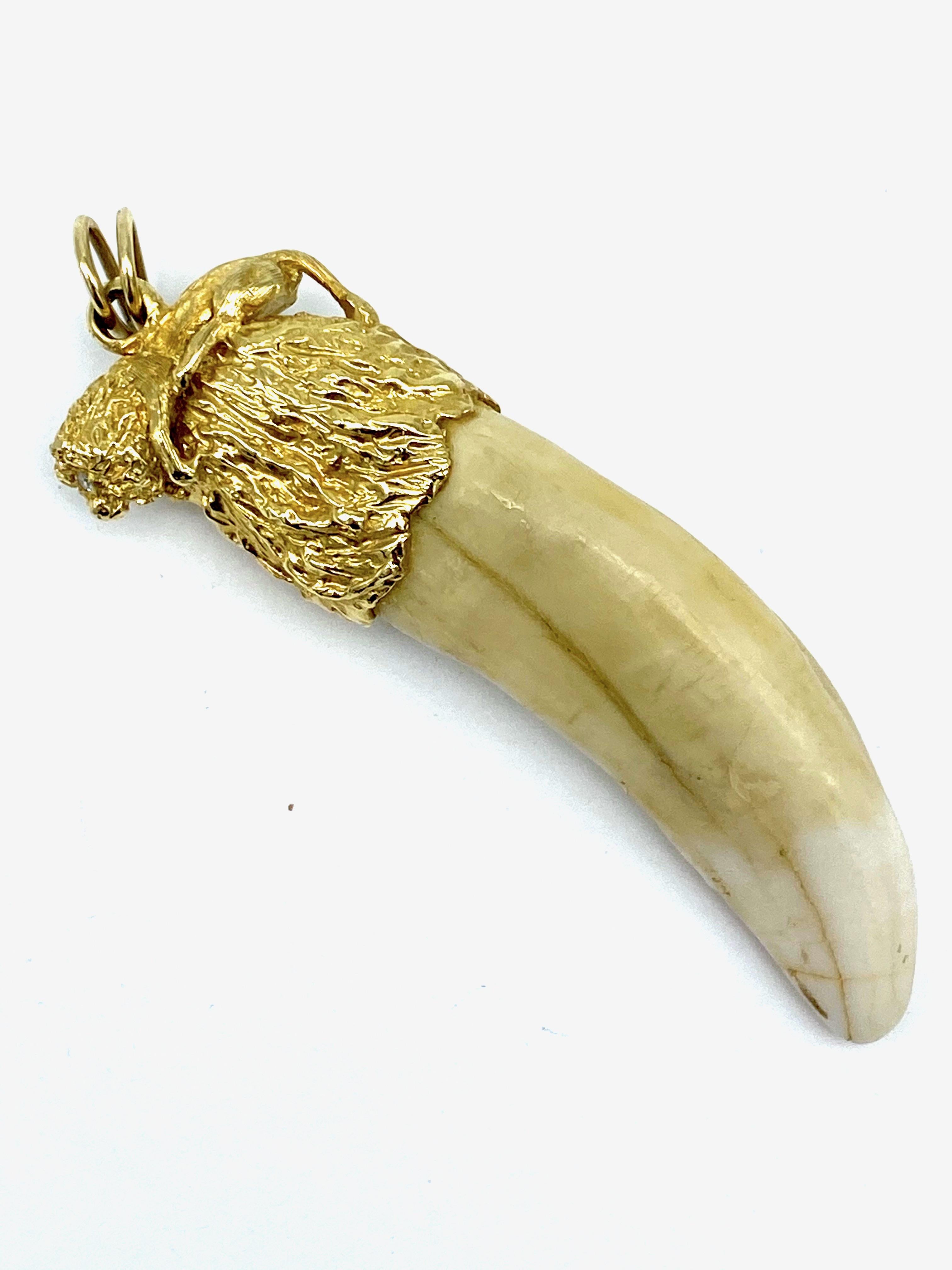 Contemporary Lion Tooth Pendant & Diamond 14 Karat Yellow Gold