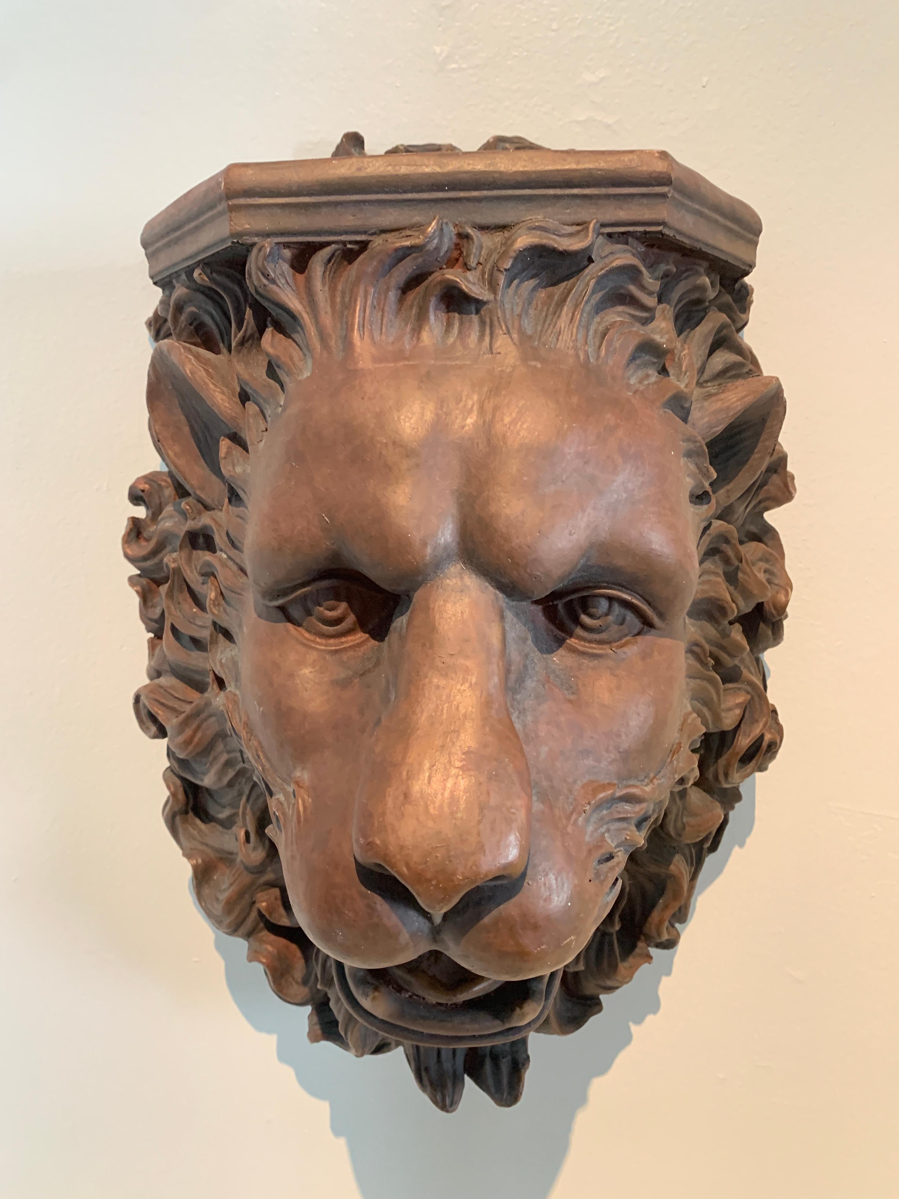 Lion Wall Shelf In Good Condition In Los Angeles, CA