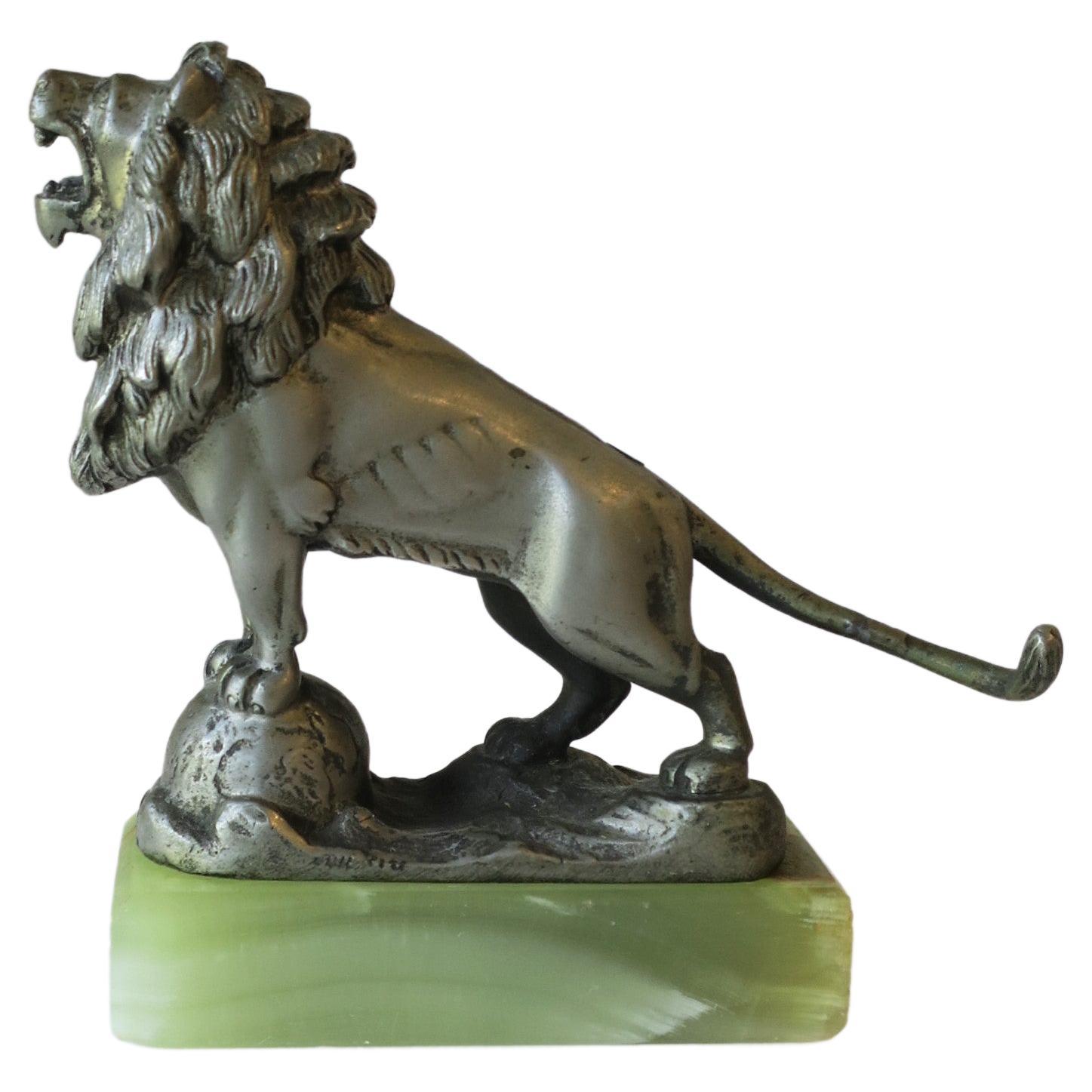 Grand Tour Bronze Lion on Onyx Marble Decorative Object after Medici
