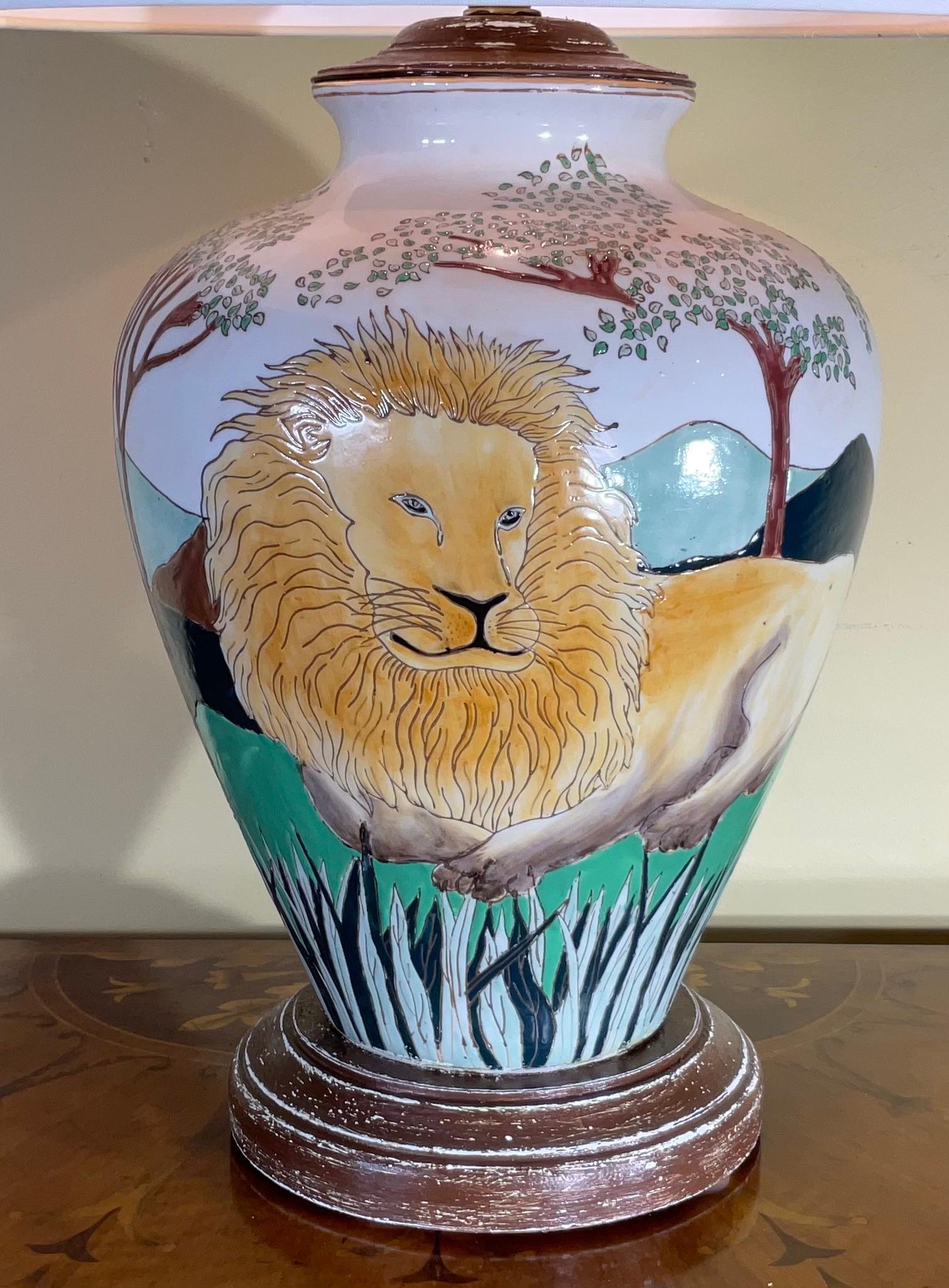 Chinese Lions Hand Painted Ceramic Table Lamp For Sale