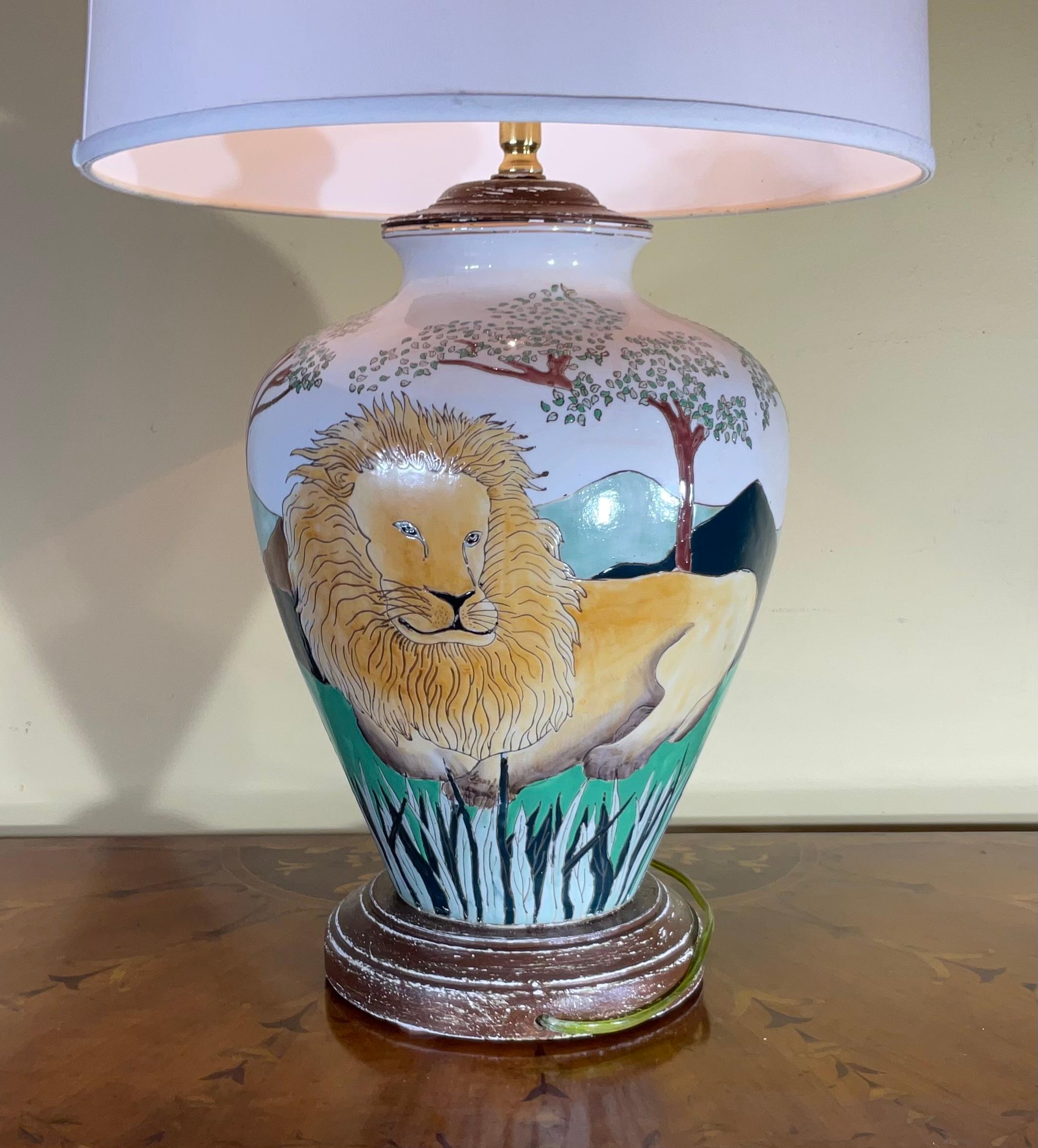 Lions Hand Painted Ceramic Table Lamp For Sale 3