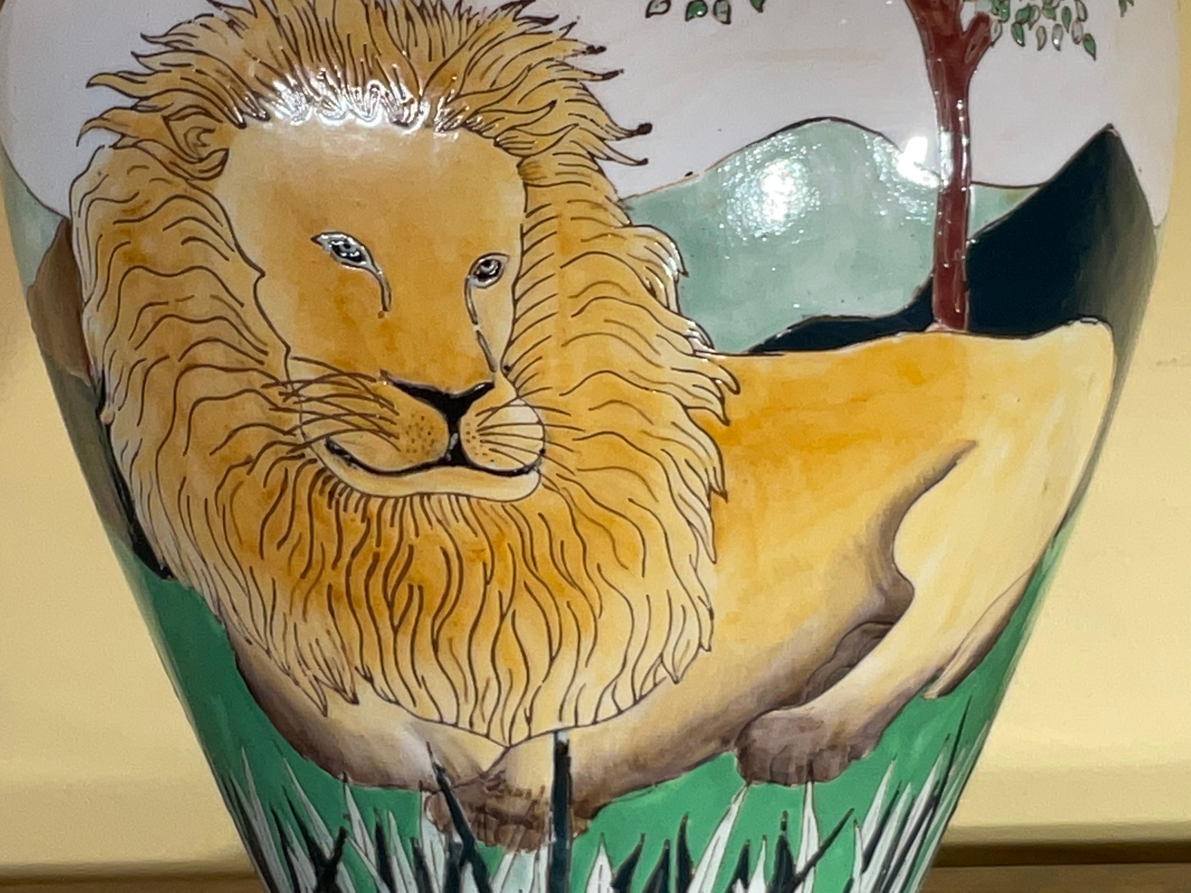 Lions Hand Painted Ceramic Table Lamp For Sale 4