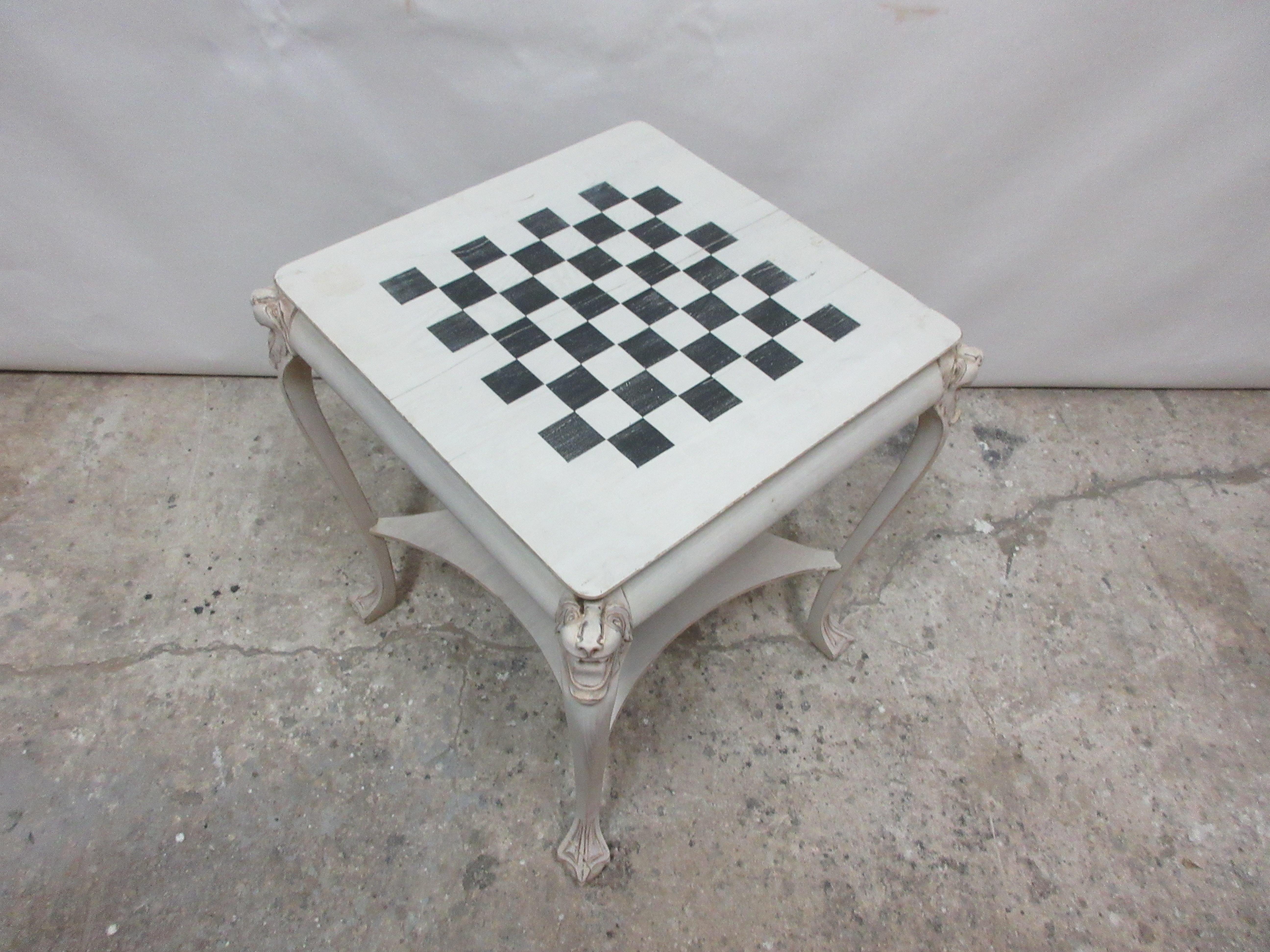 Lions Head Chess Table In Good Condition In Hollywood, FL
