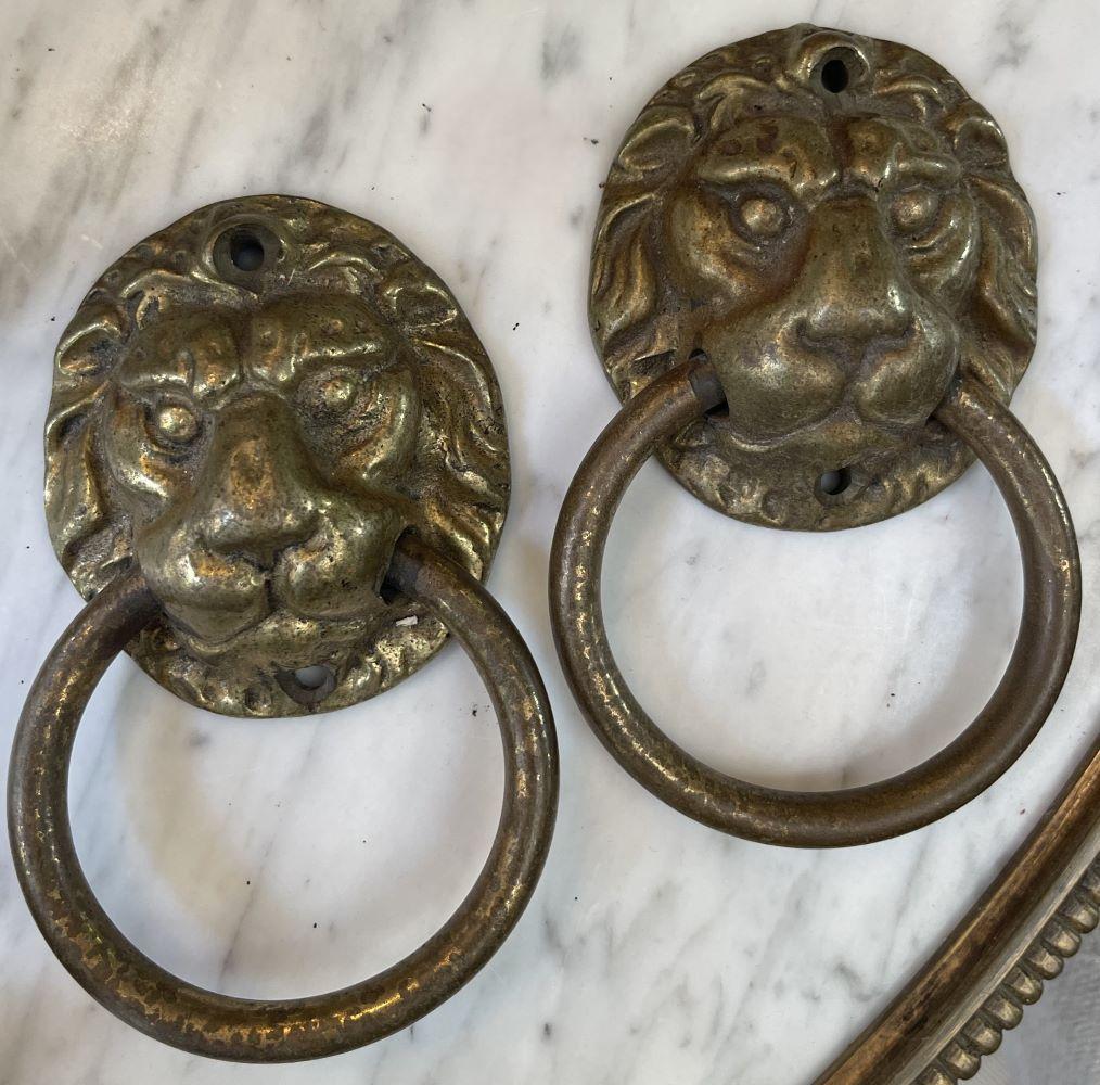 Löwenkopf-Türklopfer aus massiver Bronze (21. Jahrhundert und zeitgenössisch) im Angebot