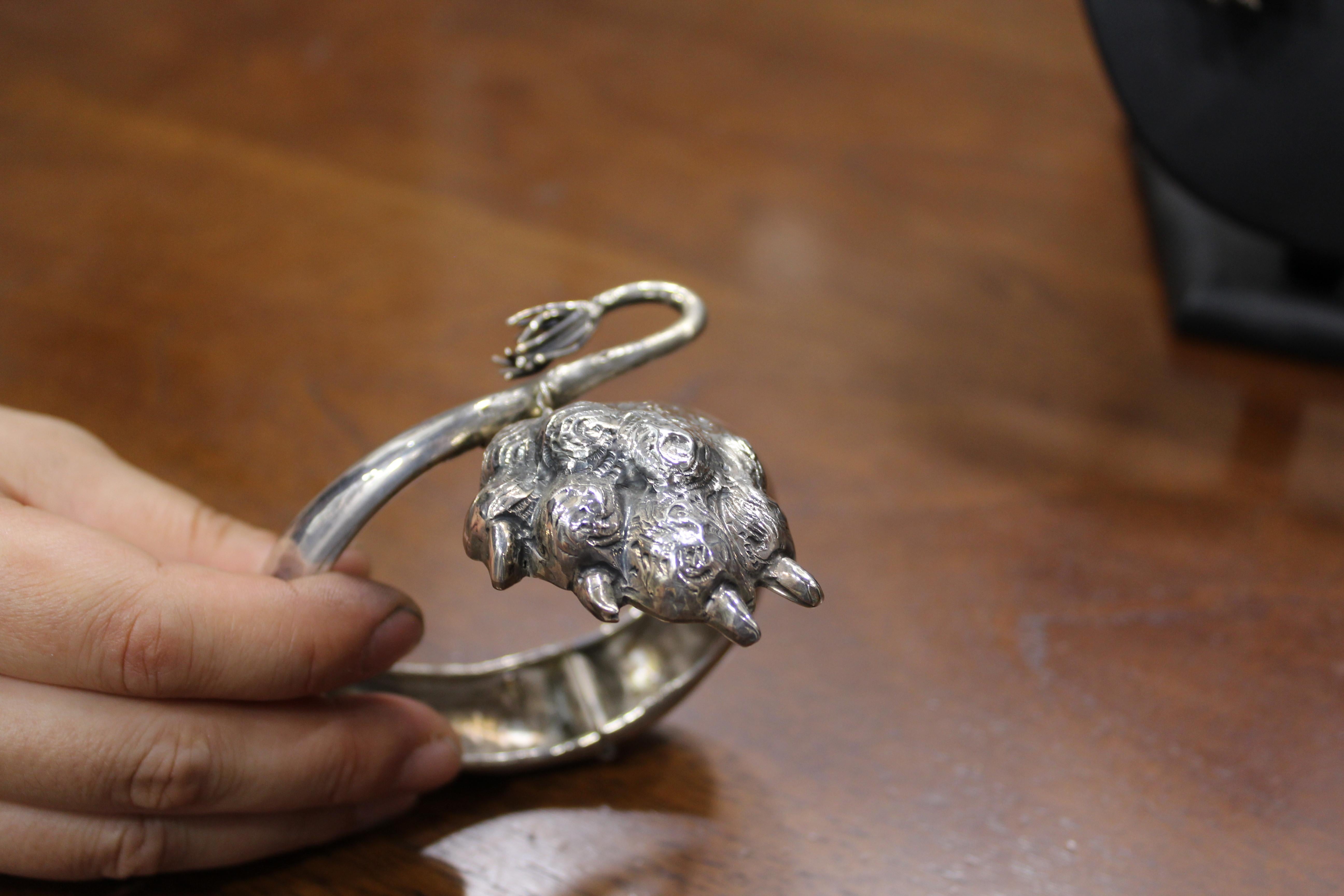 Bracelet en forme de pattes de lion, argent sterling, fait à la main, Italie Unisexe en vente