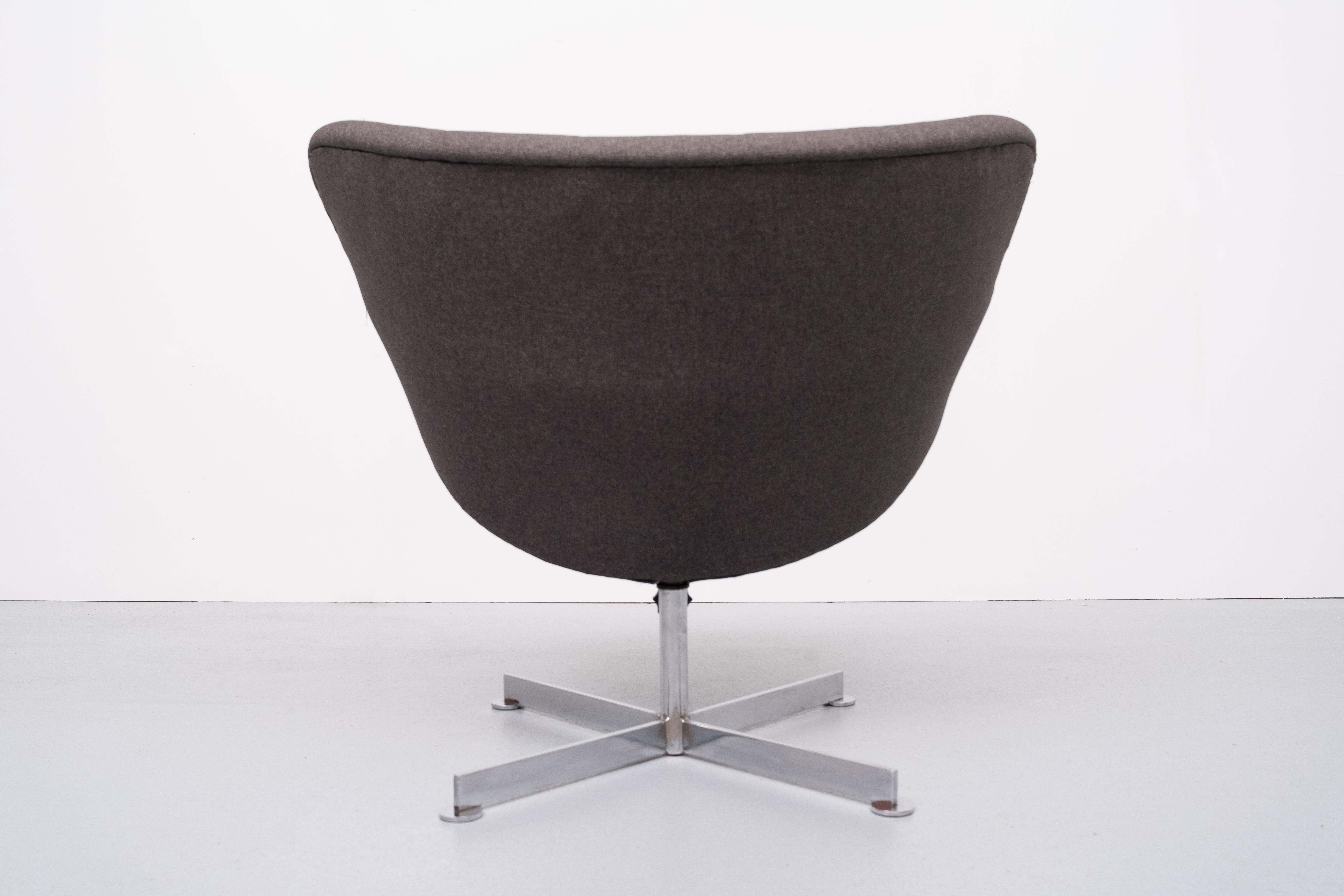 Mid-Century Modern Lip Chair by Rudolf Wolf for Rohe Noordwolde from the 1960s