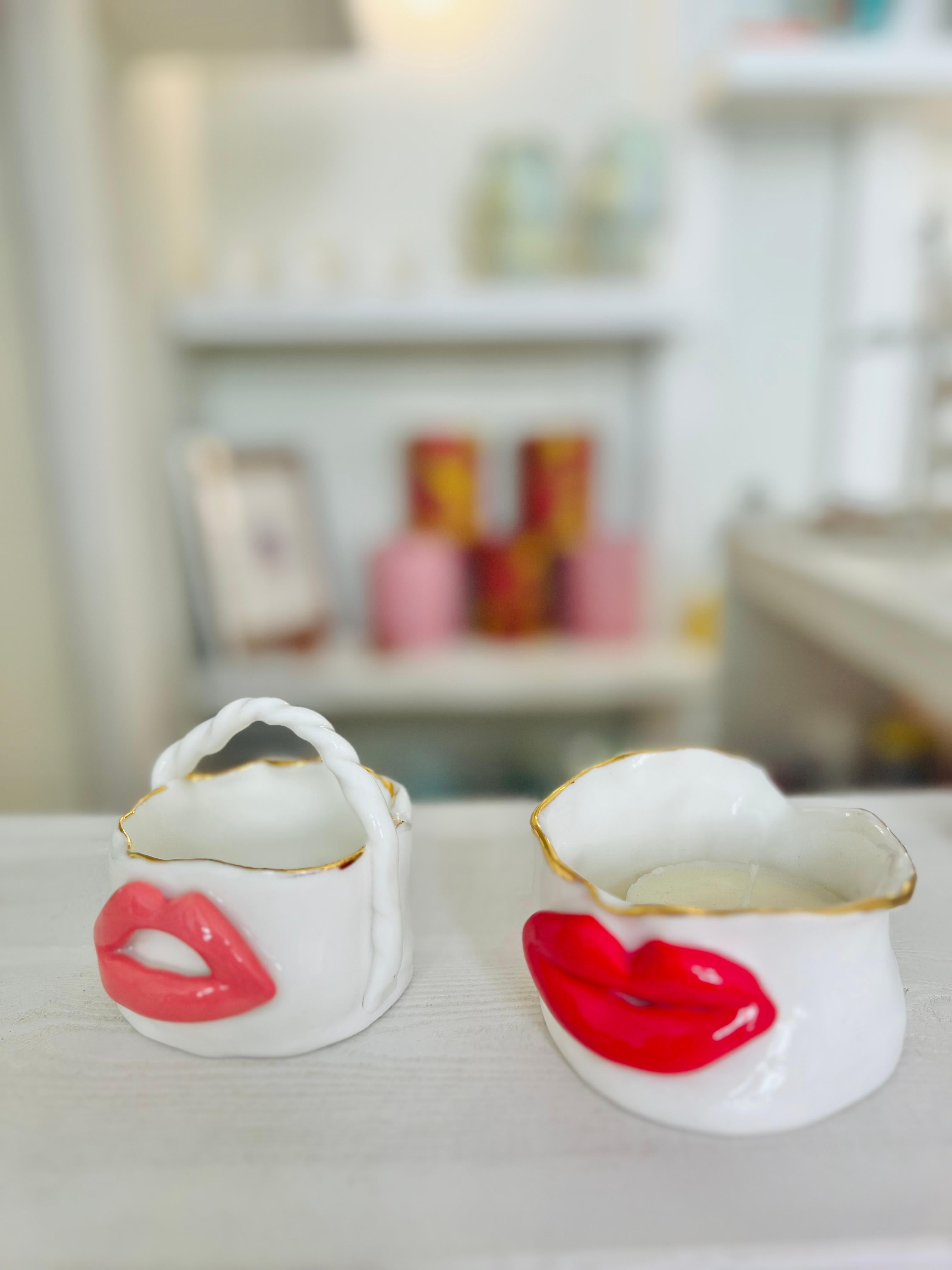 Porte-bonbons en porcelaine blanche avec Lips rouges  par Hania Jneid Neuf - En vente à BARCELONA, ES