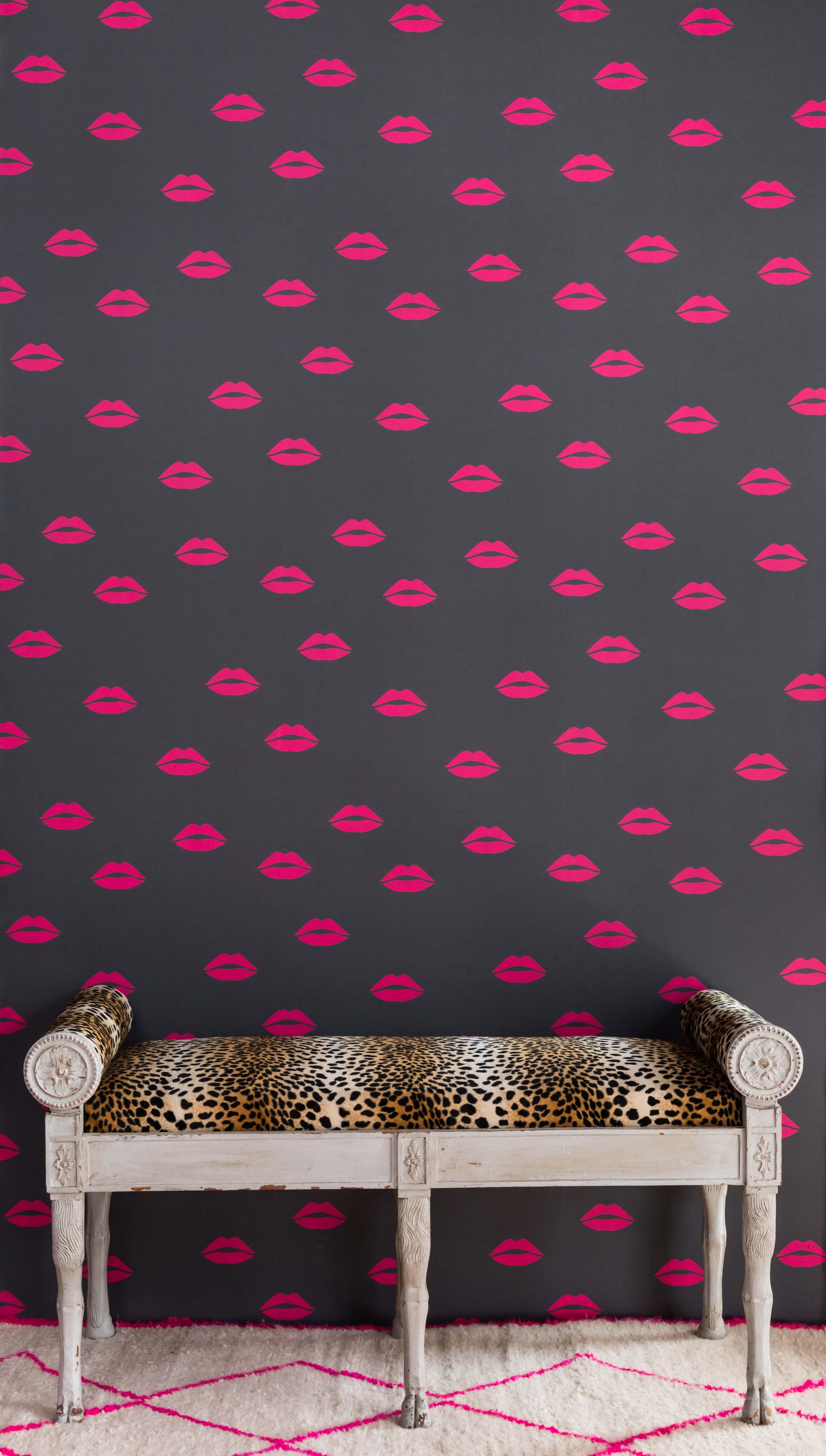 Paper 'Lips' Contemporary, Traditional Wallpaper in Red on Cream For Sale