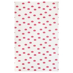 'Lips' Contemporary, Traditional Wallpaper in Red on Cream