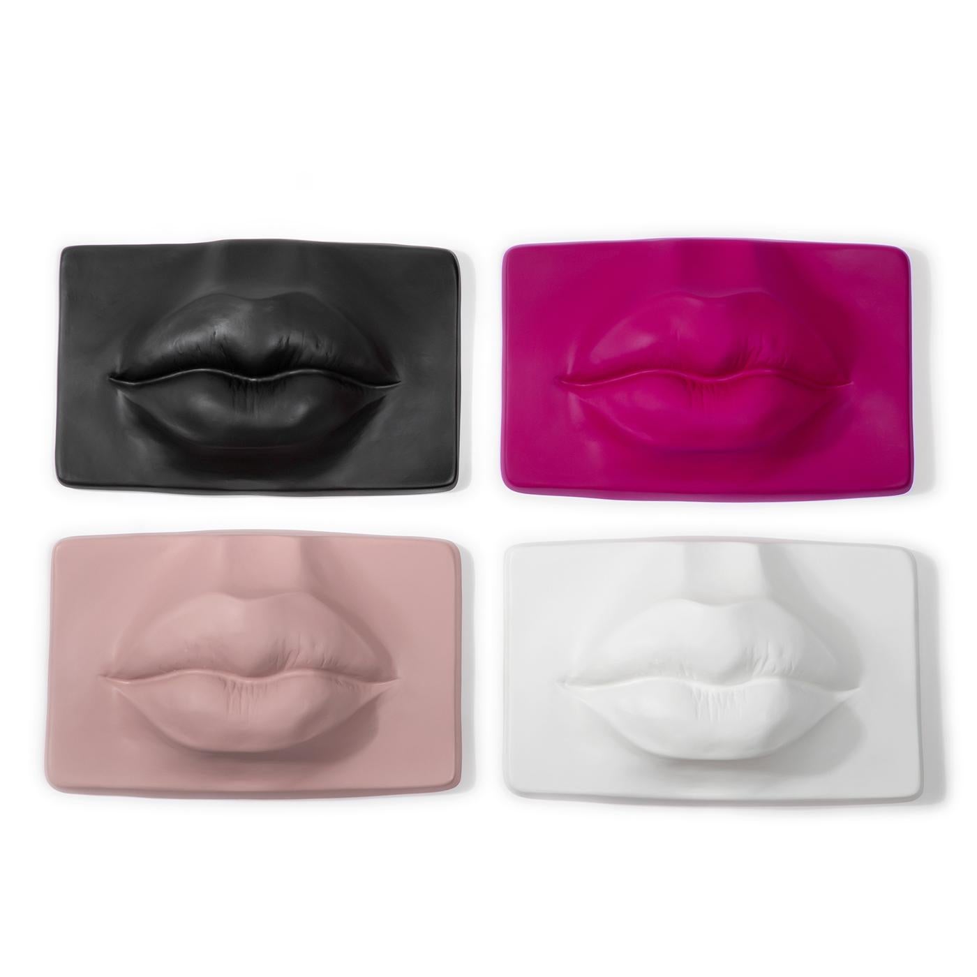 Italiano Scultura di labbra rosa Jolie in vendita