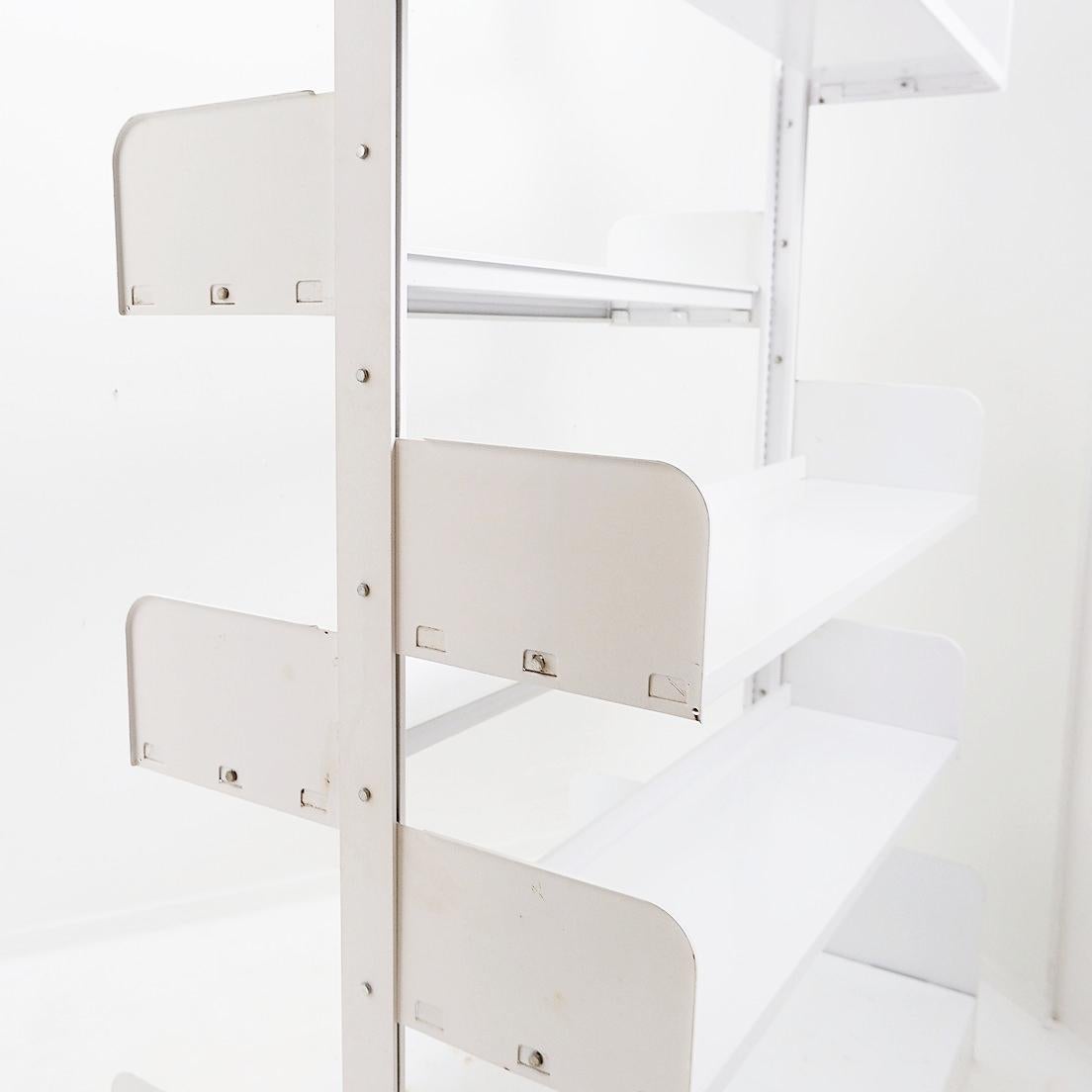 Industrial Lips Vago 