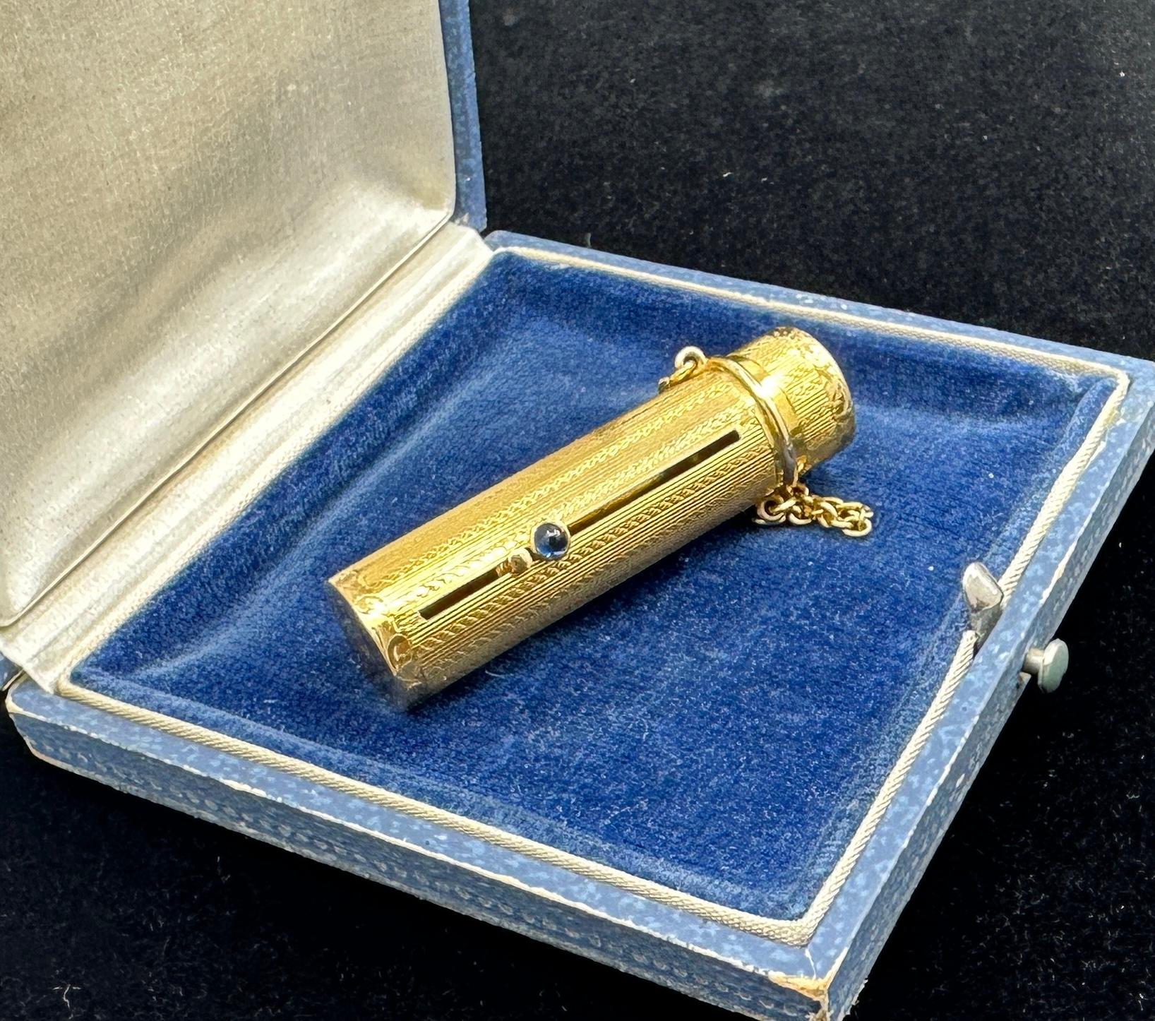 Lippenstiftetui Anhänger Halskette Saphir 14 Karat Gold Antik Belle Epoque im Angebot 1