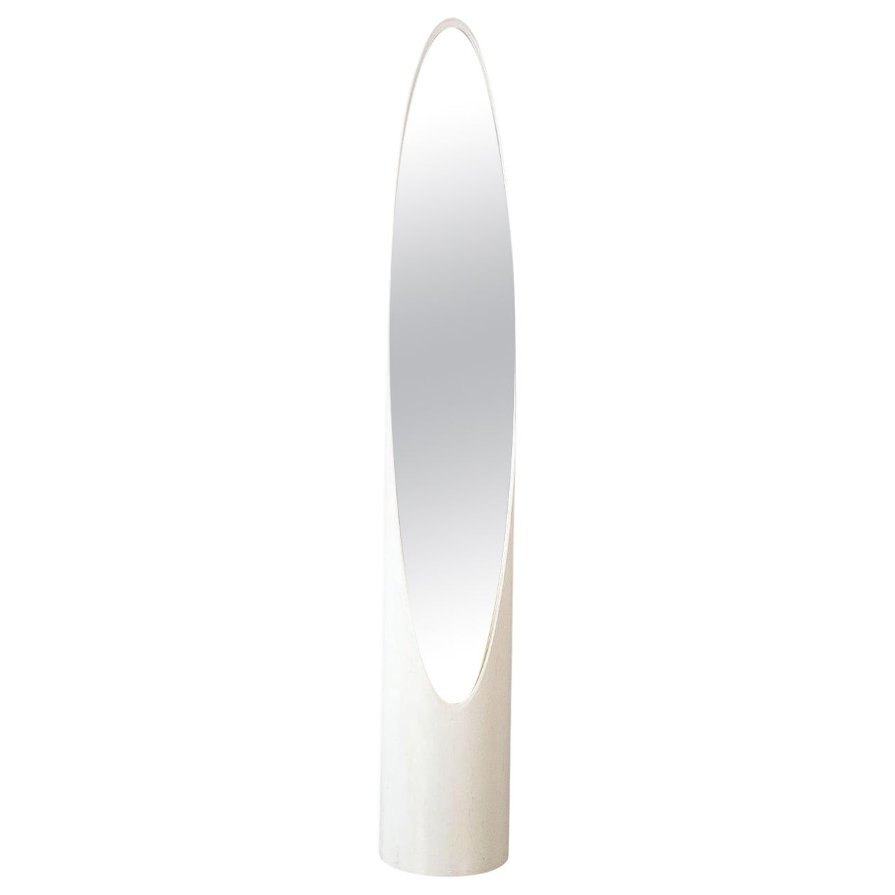 A world-renowned Italian design classic, this mirror designed by Rodolfo Bonetto in the 1960s has a distinctive shape reminiscent of a woman ‘s fingernail or lipstick; hence the name Lipstick or Nail.

Only pink