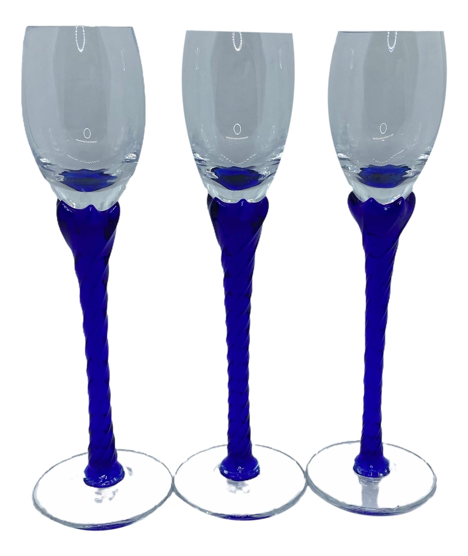 Likör-Set Stemware und Dekanter Mid-Century Modern, Murano Italien 1980er Jahre (Geblasenes Glas) im Angebot