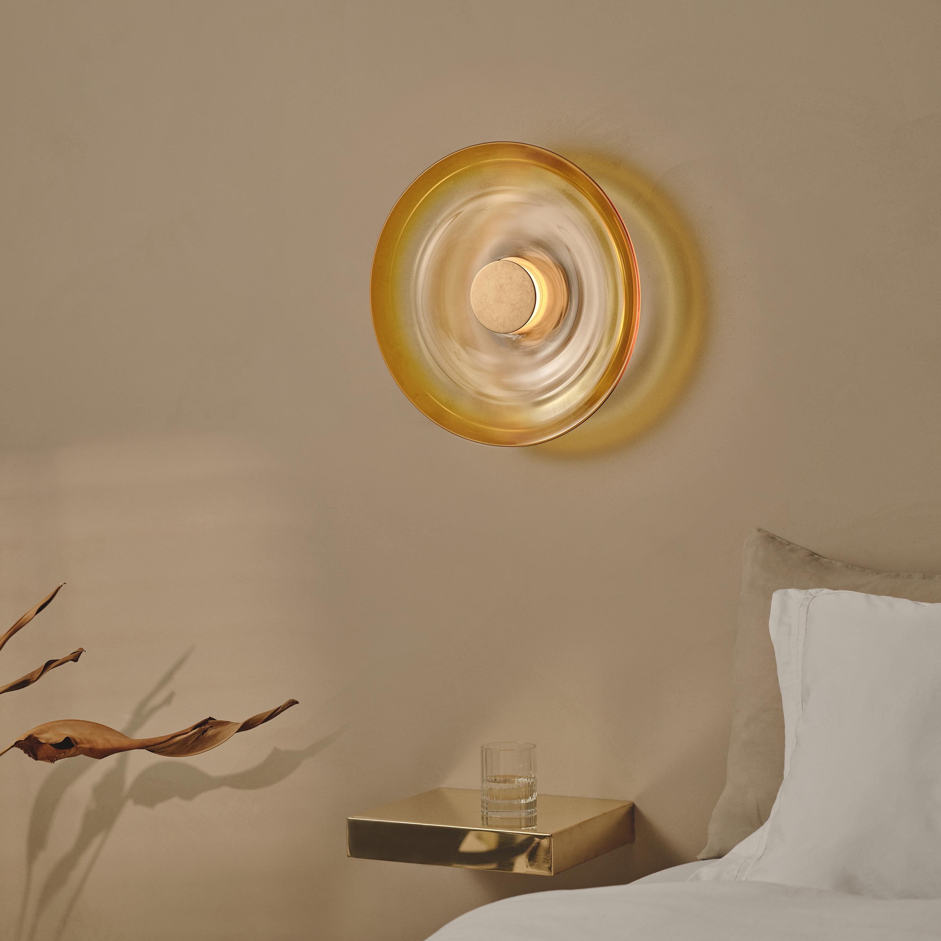 'Liquid Amber' Hand-Blown Yellow Gradient Glass & Aged Brass Wall Light, Sconce For Sale 4
