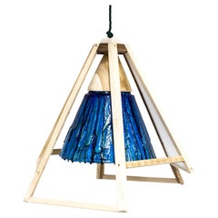 'Liquid' Blaue Kuken Pendelleuchte mit Holzrahmen von Hillsideout