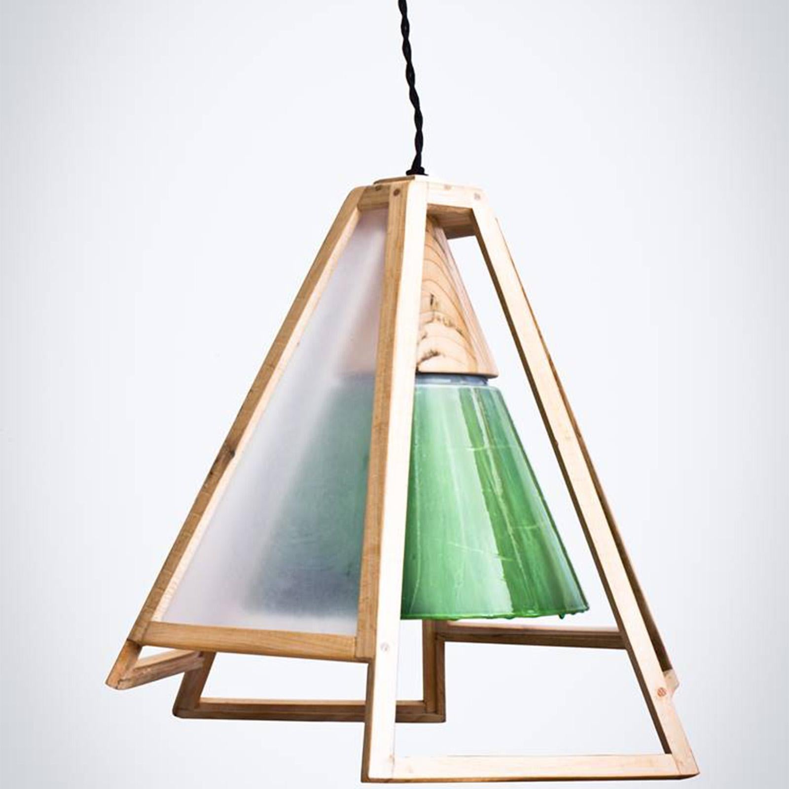 Moderne Lampe à suspension Kuken verte 'Liquid' avec cadre en bois par Hillsideout en vente