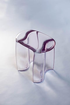 „LIQUID STOOL“ von LUKAS COBER