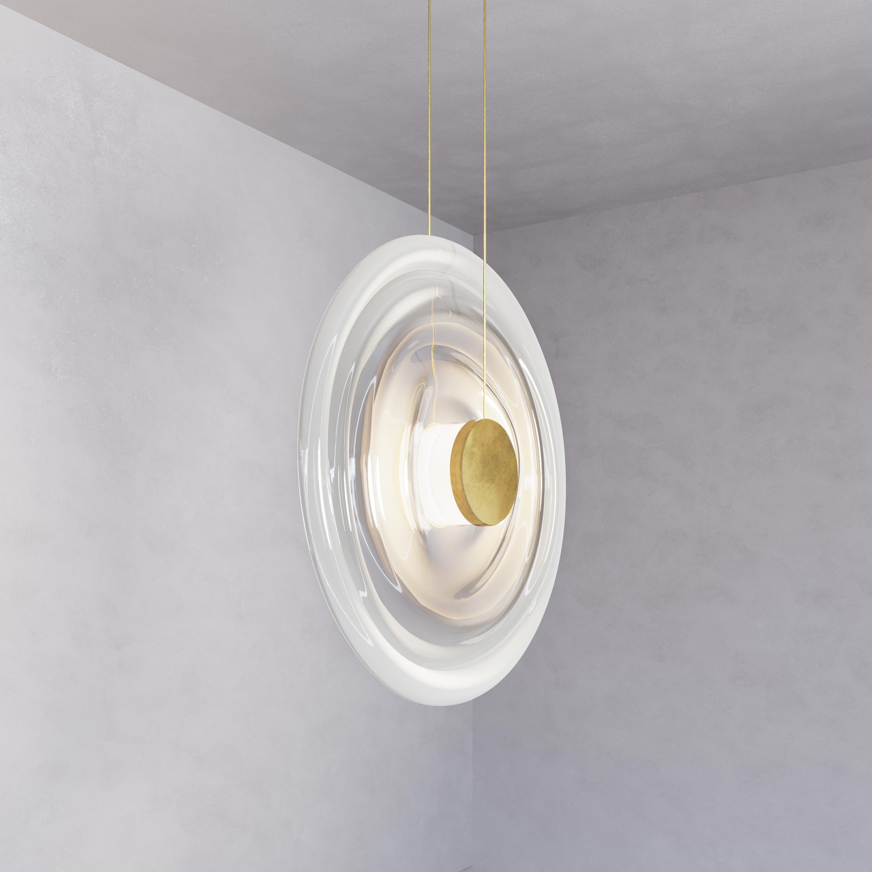 'Liquid Vortex Quin Alabaster' White Gradient Glass & Aged Brass Ceiling Light In New Condition For Sale In London, GB