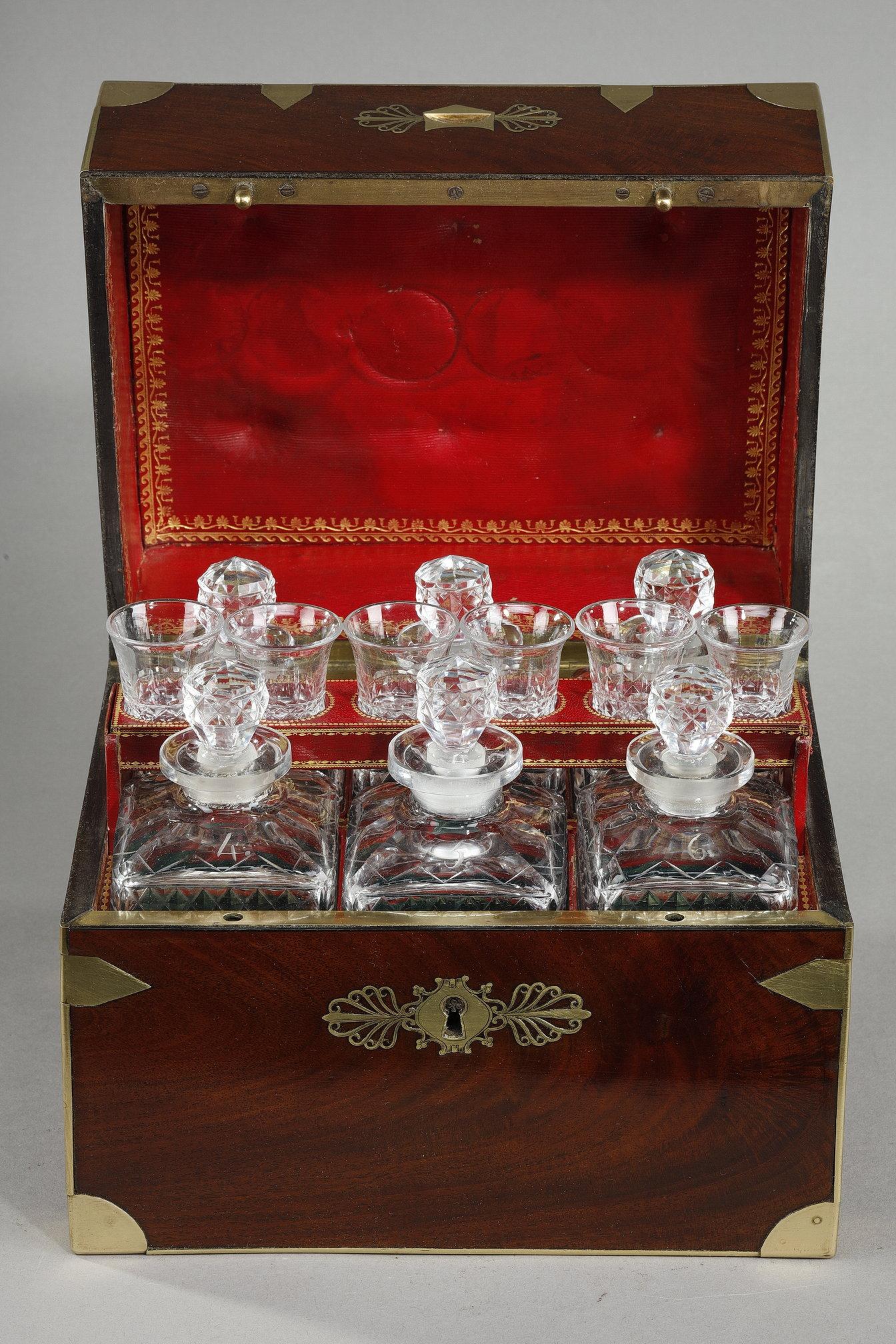 Liquor cellar with cut crystal bottles and glasses For Sale 4
