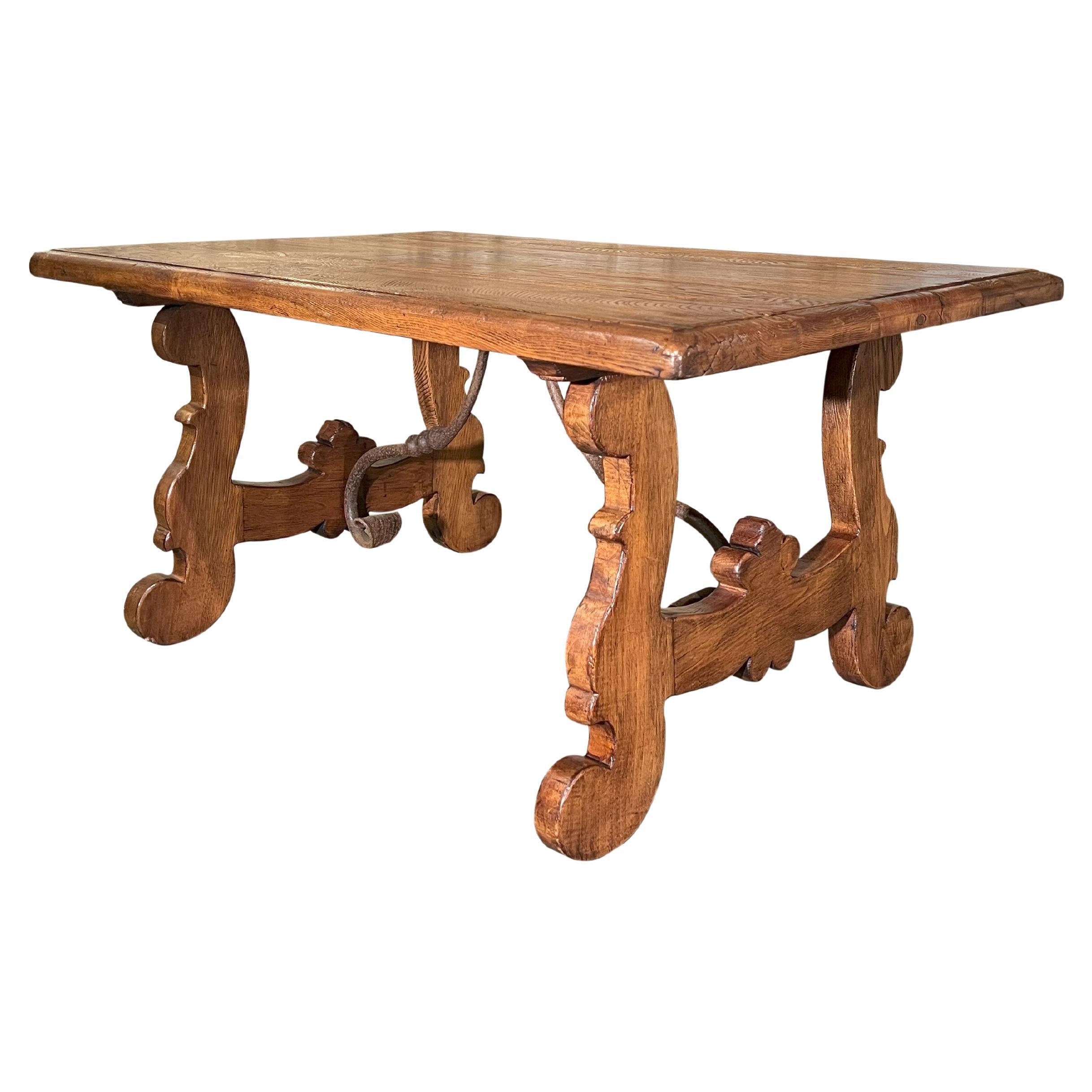 LIRA Old Chestnut Coffee Table - 17th Century Italian Refectory Style in stock For Sale