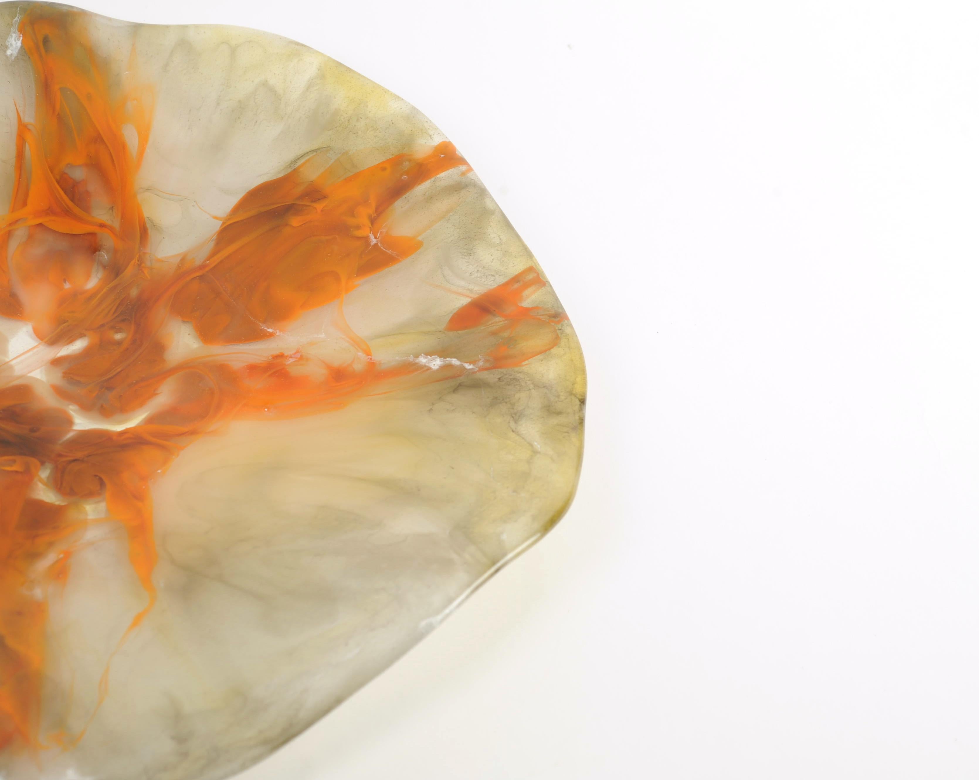 Contemporary LYRIAZ Organic Glass Centerpiece Medium Size For Sale