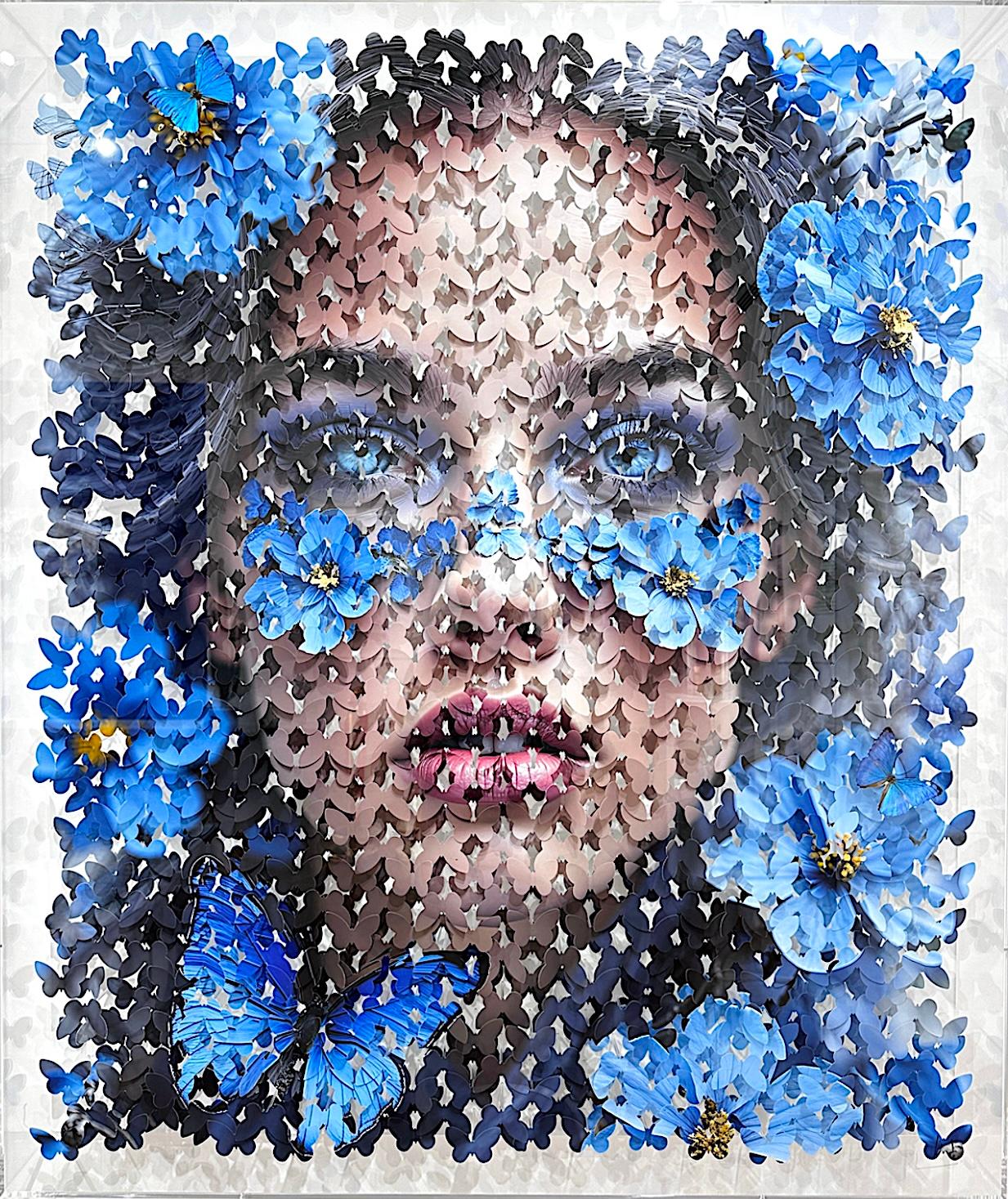 SOUS LES PÉTALES BLEUS 1