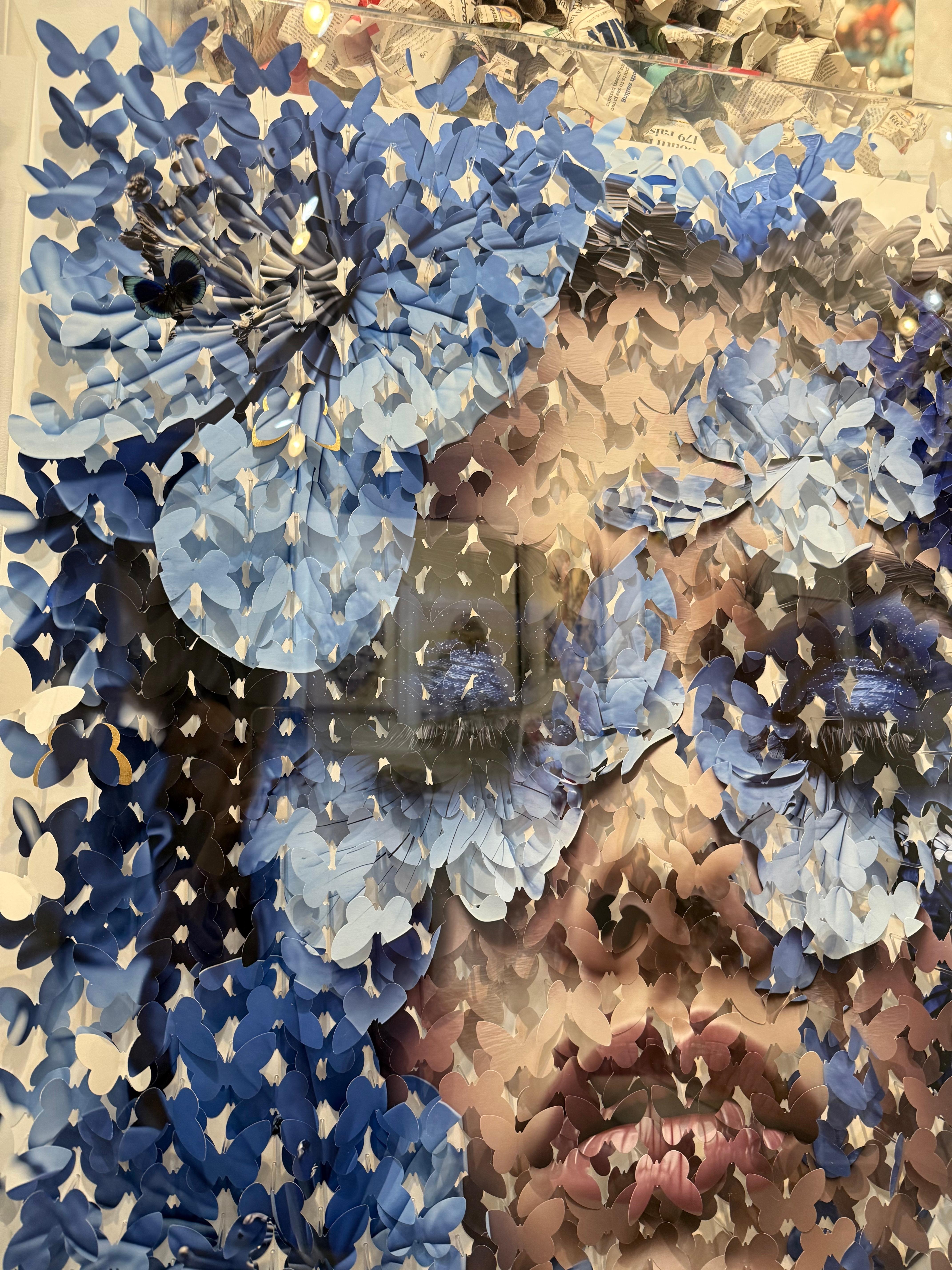 SOUS LES PÉTALES BLEUS 2 For Sale 3