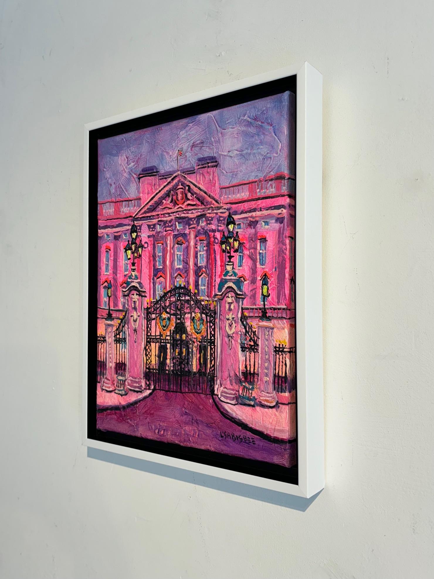 Palacio de Buckingham-Pintura al óleo original de un paisaje urbano moderno de Londres-Arte contemporáneo - Landscape Painting Rosa de Lisa Bisbee