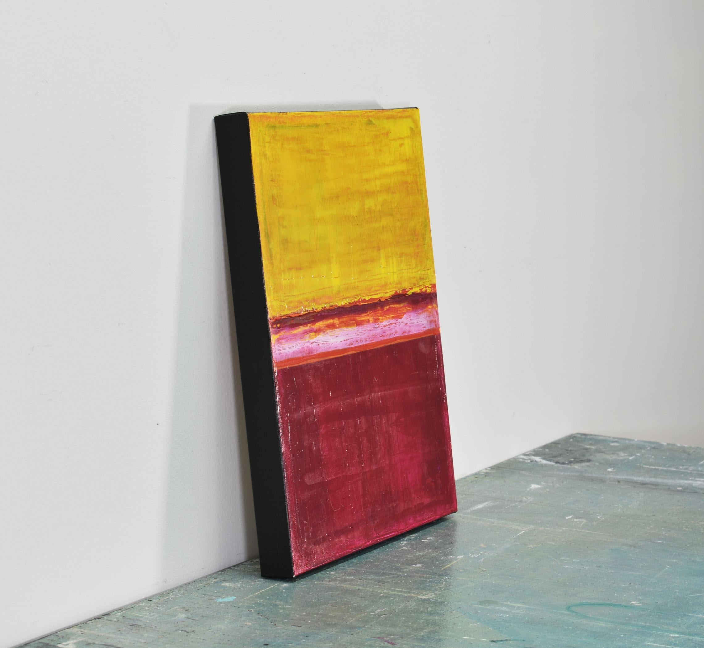 Lemon Cherry ist ein abstraktes Farbfeldgemälde in Acryl auf Leinwand. Es ist Teil einer neuen Serie namens Chroma, in der Farbe die Inspiration, das Thema und der Star ist. Die Farben in diesem Stück sind Bernsteingelb, Magenta und ein