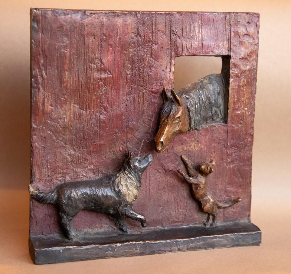 Lisa Gordon Figurative Sculpture - Barn Buddies