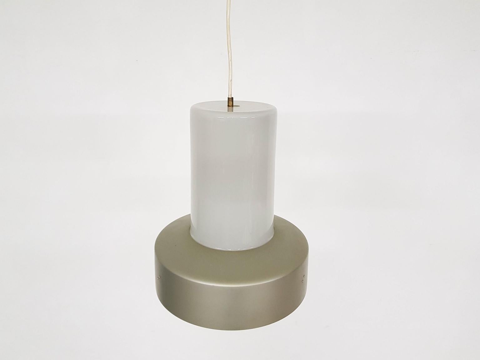 This item comes with free shipping to certain destinations. Please check ordering options.

Lisa Johansson-Pape model 61-013 glass and metal pendant light for Stockmann Orno, Finland, 1961

Lisa Johansson-Pape was probably the most important