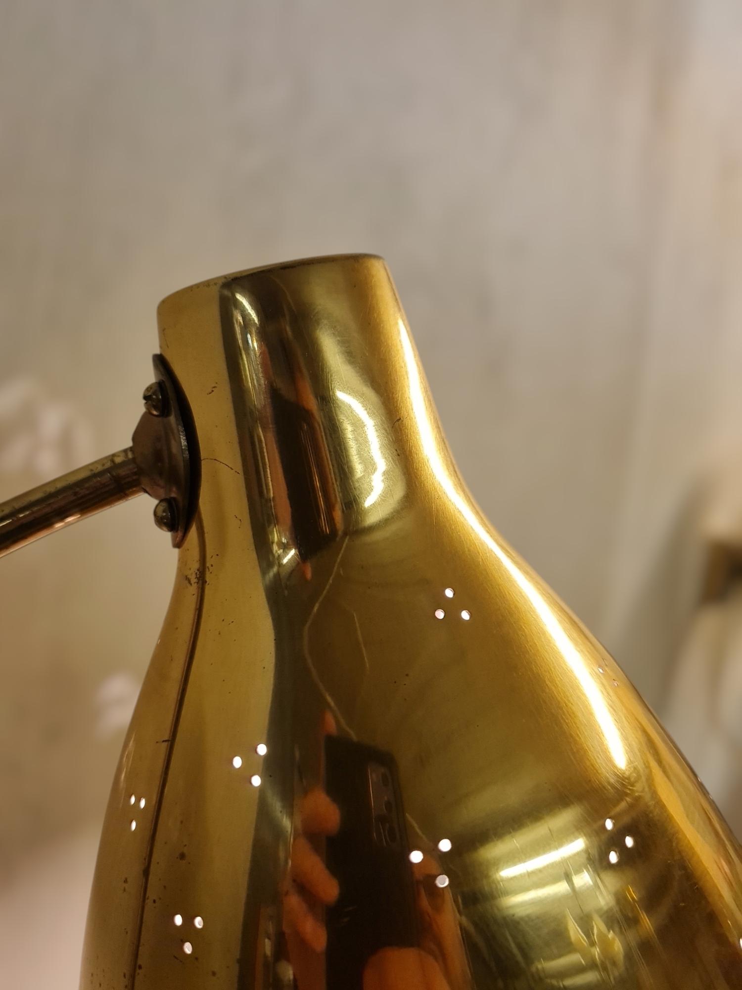 Lisa Johansson-Papé Adjustable Wall Lamp 50-055 in Perfortated Brass, Orno 1950s For Sale 3