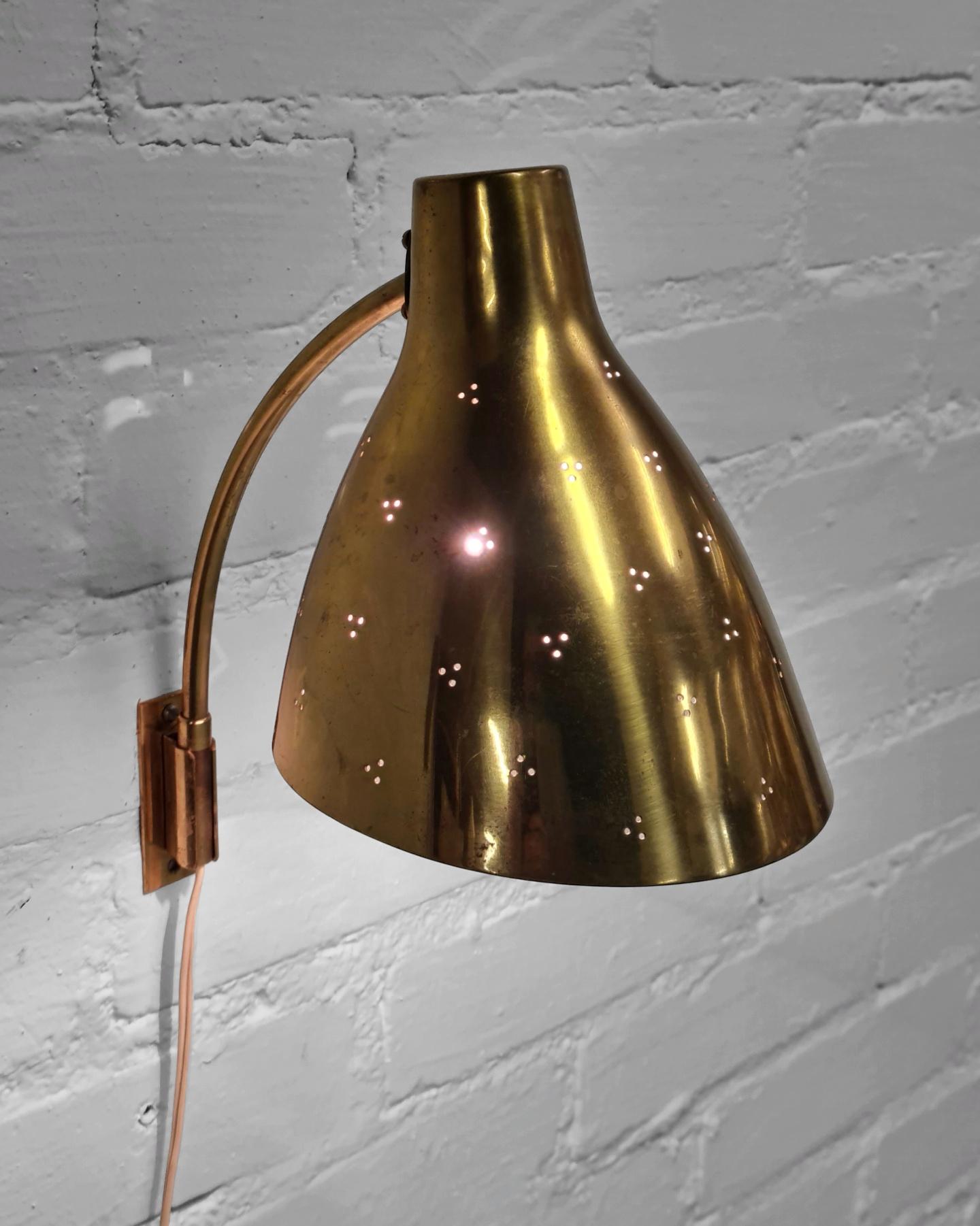 Lisa Johansson-Pape(1907-1989) was a Finnish designer best known for her works in lightings. she paid more attention to the function of the lamp firstly, then the design feature secondly.
Lisa designed furniture for Stockmann for a number of years,