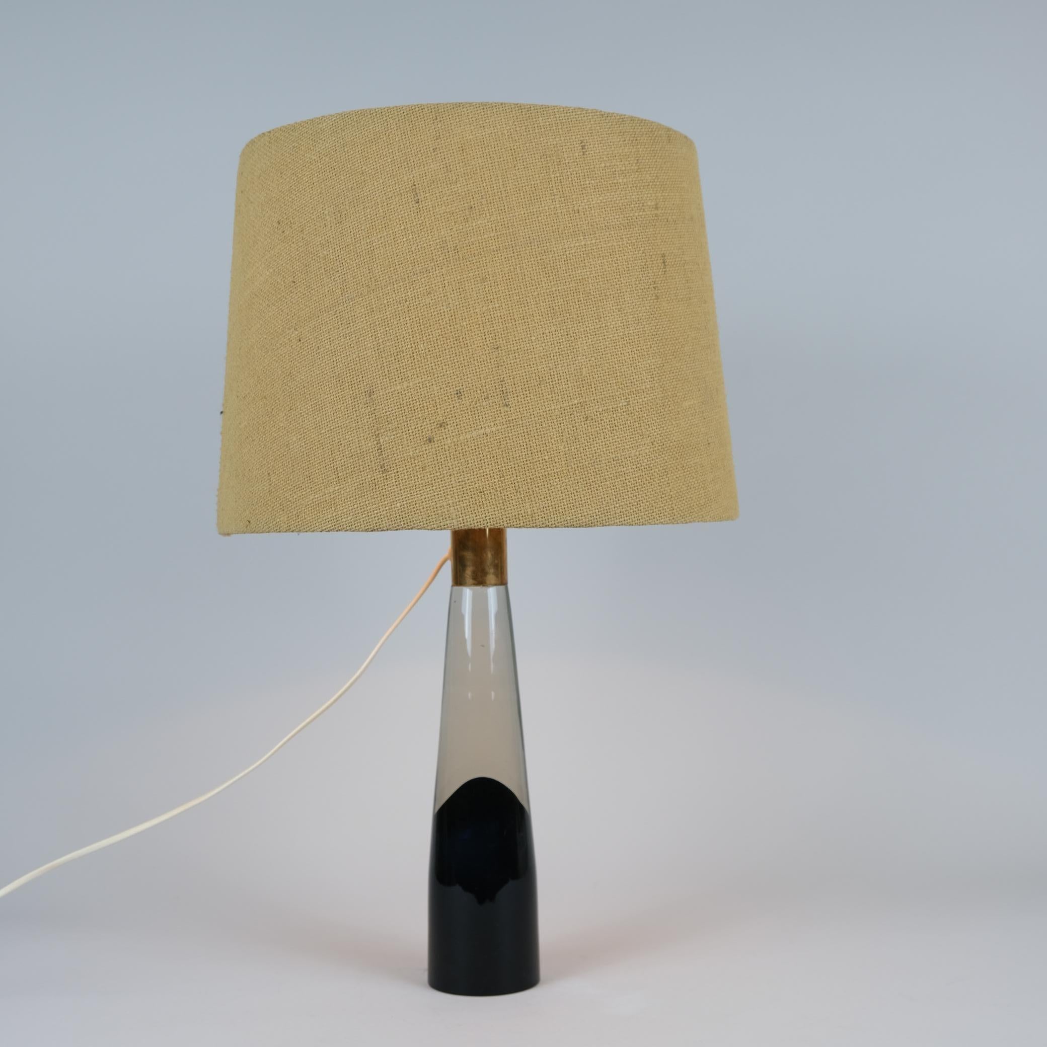 Scandinavian Modern Lisa Johansson-Papé Art Glass Table Lamp 