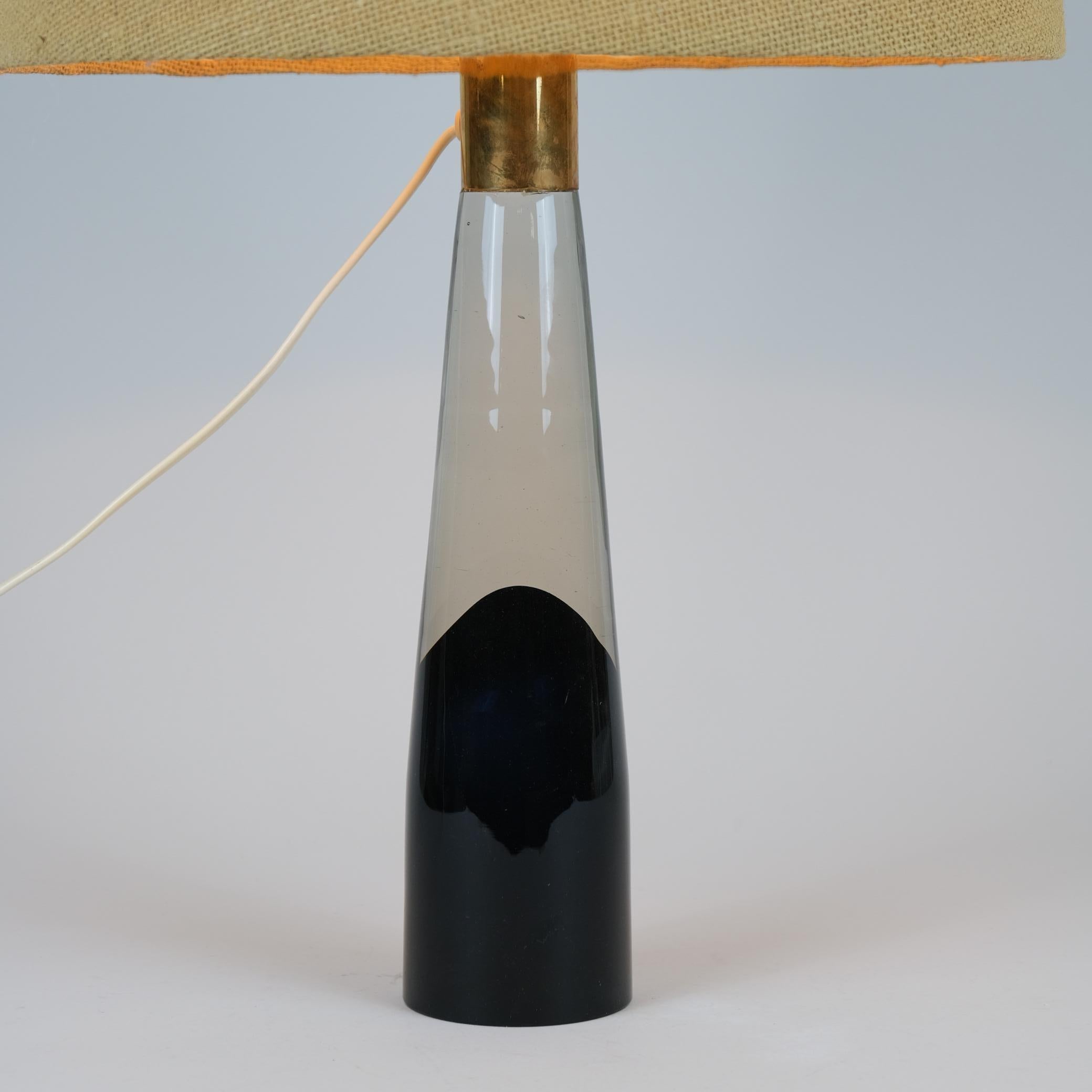 Finnish Lisa Johansson-Papé Art Glass Table Lamp 