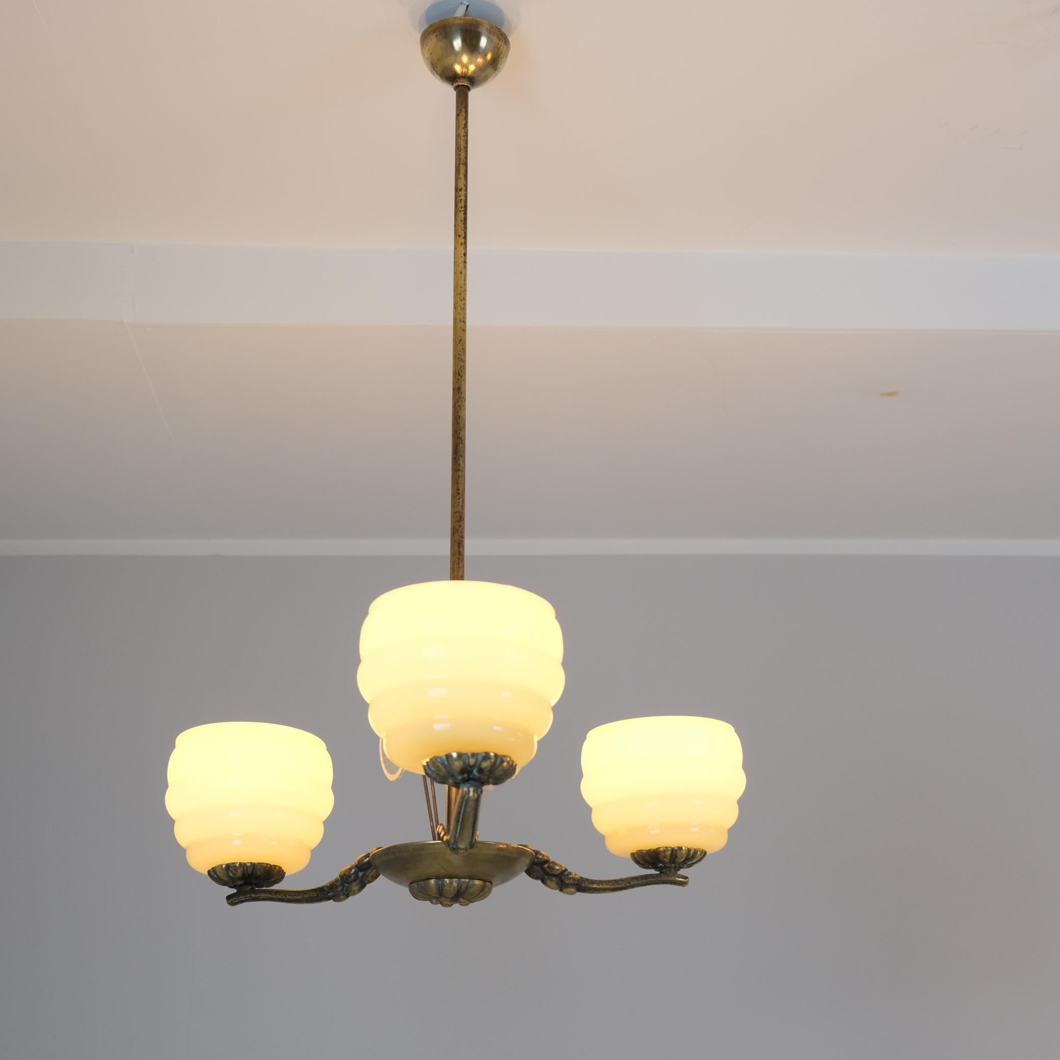 Lampada da soffitto Lisa Johansson-Pape con alveare e fiori, Orno / Karhula 1940s in vendita 8