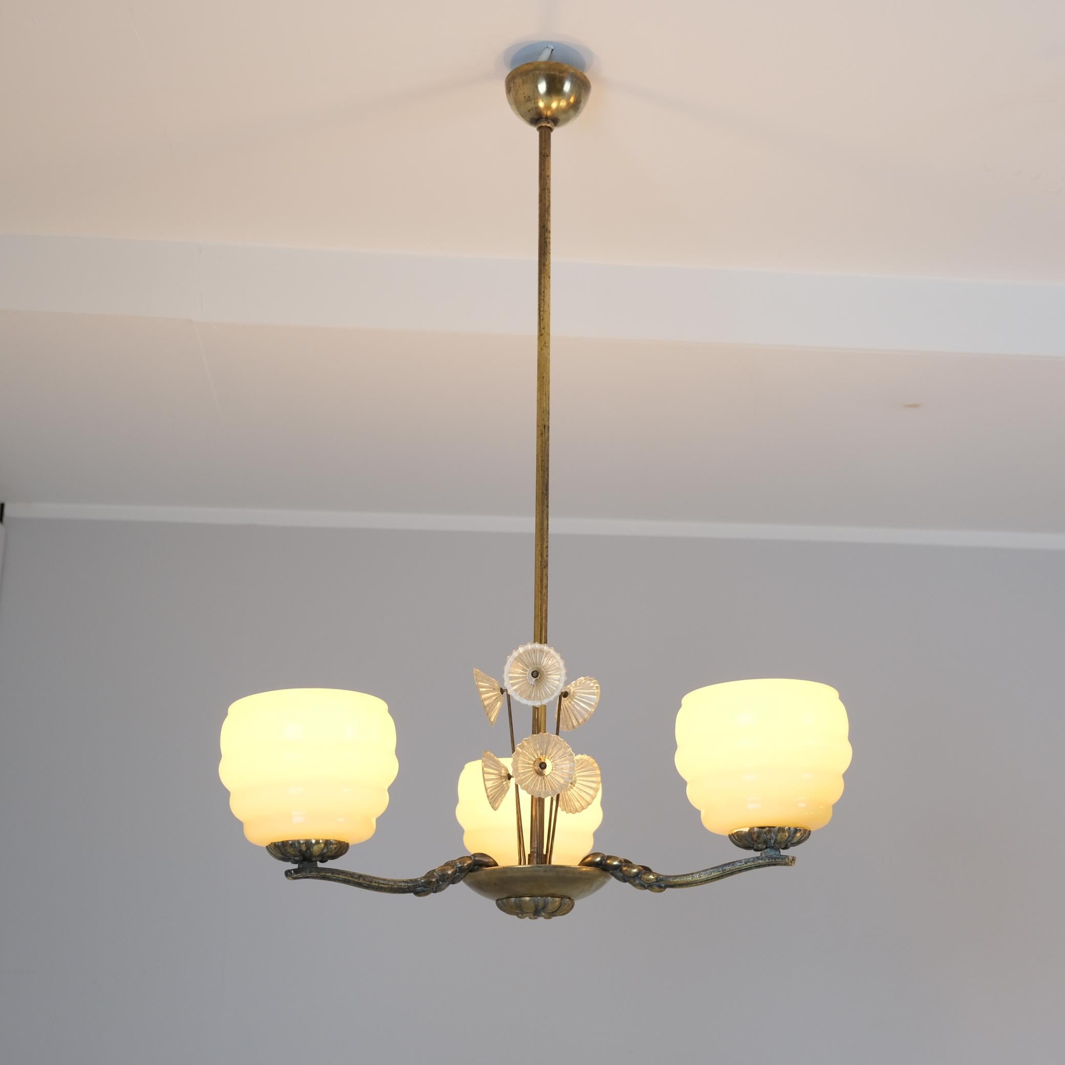 Lampada da soffitto Lisa Johansson-Pape con alveare e fiori, Orno / Karhula 1940s in vendita 9