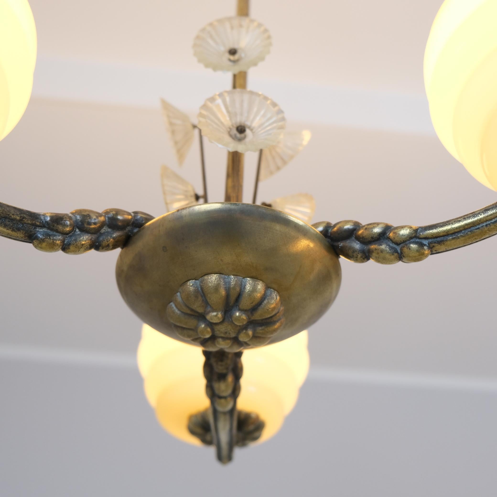 Lampada da soffitto Lisa Johansson-Pape con alveare e fiori, Orno / Karhula 1940s in vendita 10