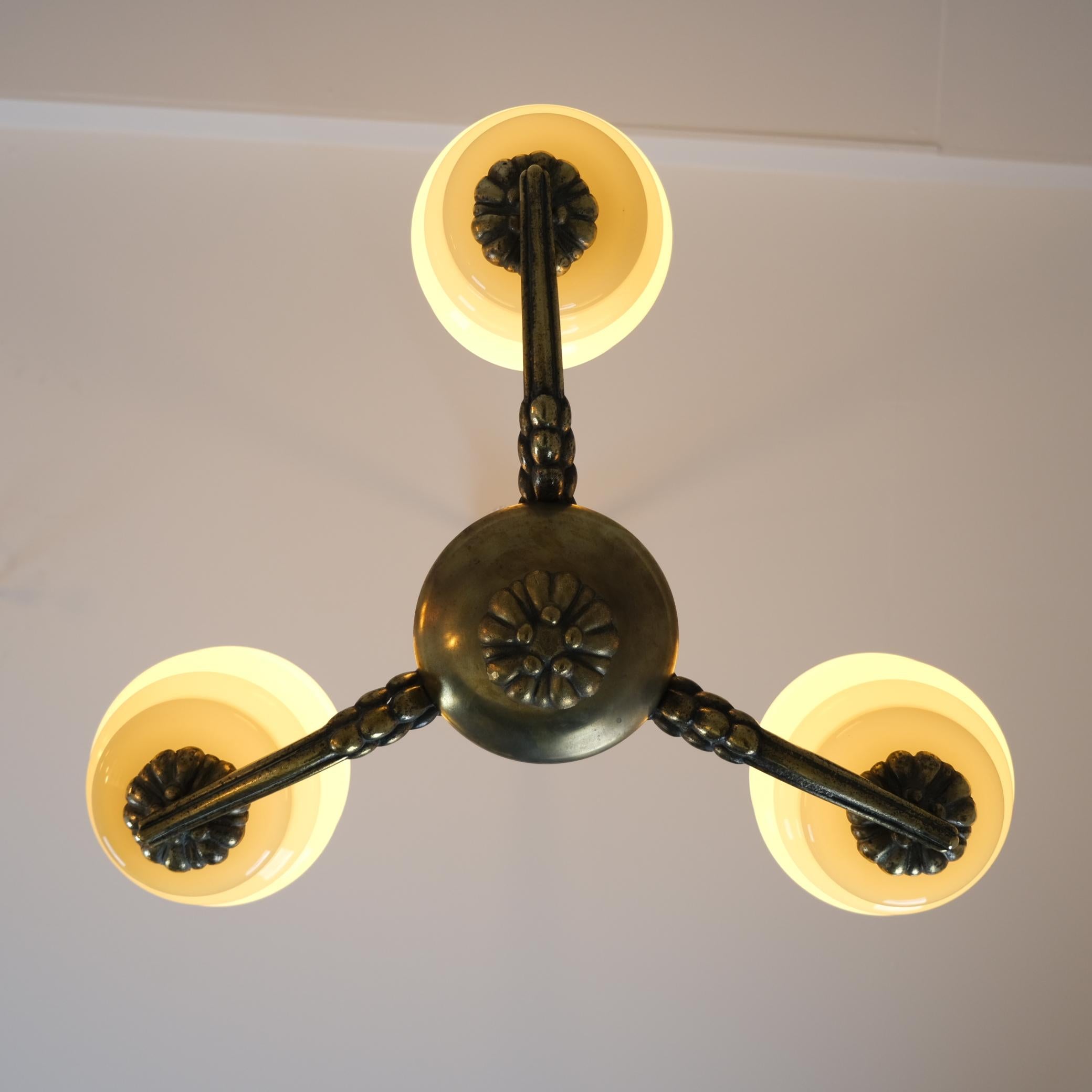 Lampada da soffitto Lisa Johansson-Pape con alveare e fiori, Orno / Karhula 1940s in vendita 11