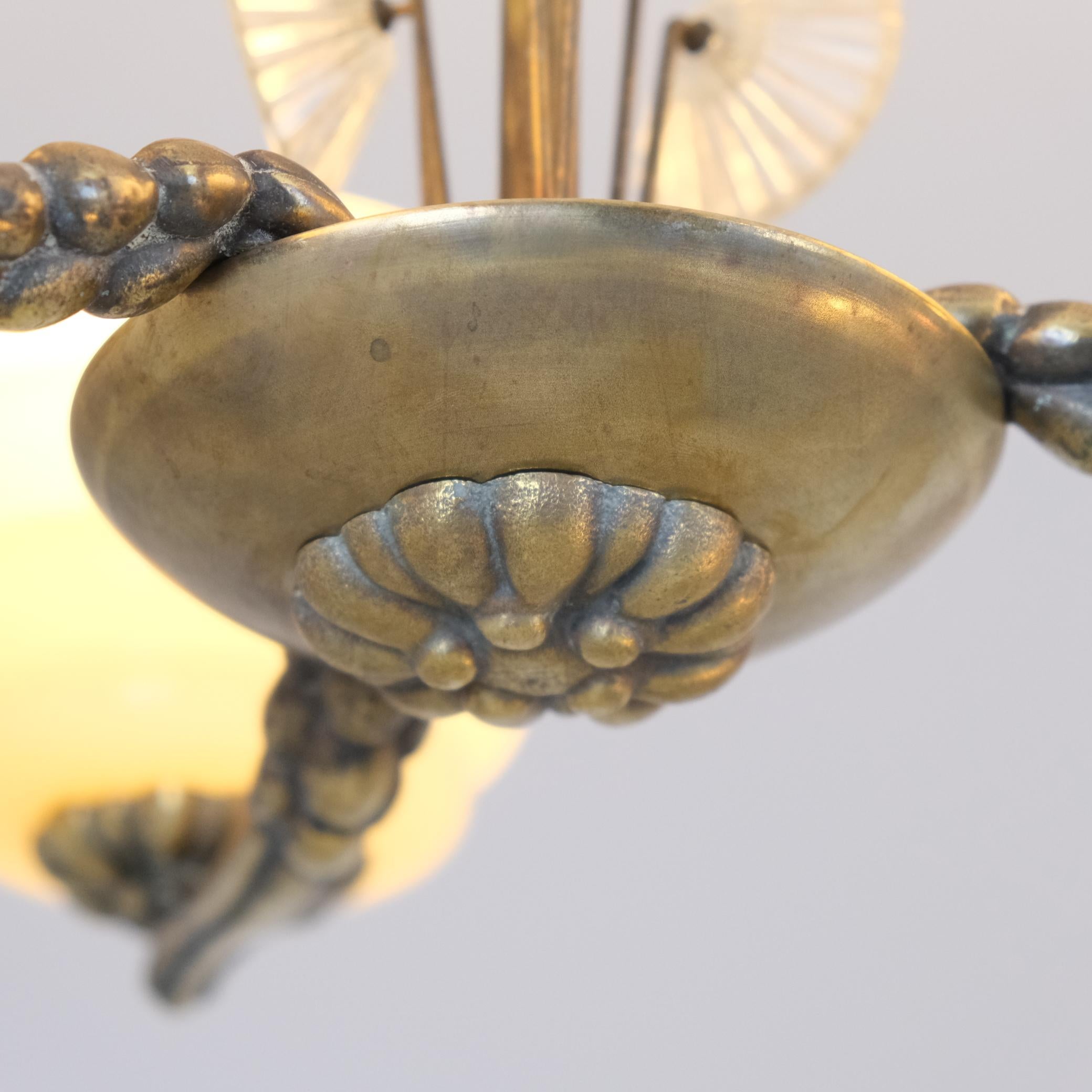 Metallo Lampada da soffitto Lisa Johansson-Pape con alveare e fiori, Orno / Karhula 1940s in vendita