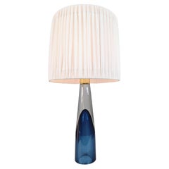 Lisa Johansson-Pape Lámpara de mesa de vidrio artístico azul "Missis", Orno & Ittala Años 50