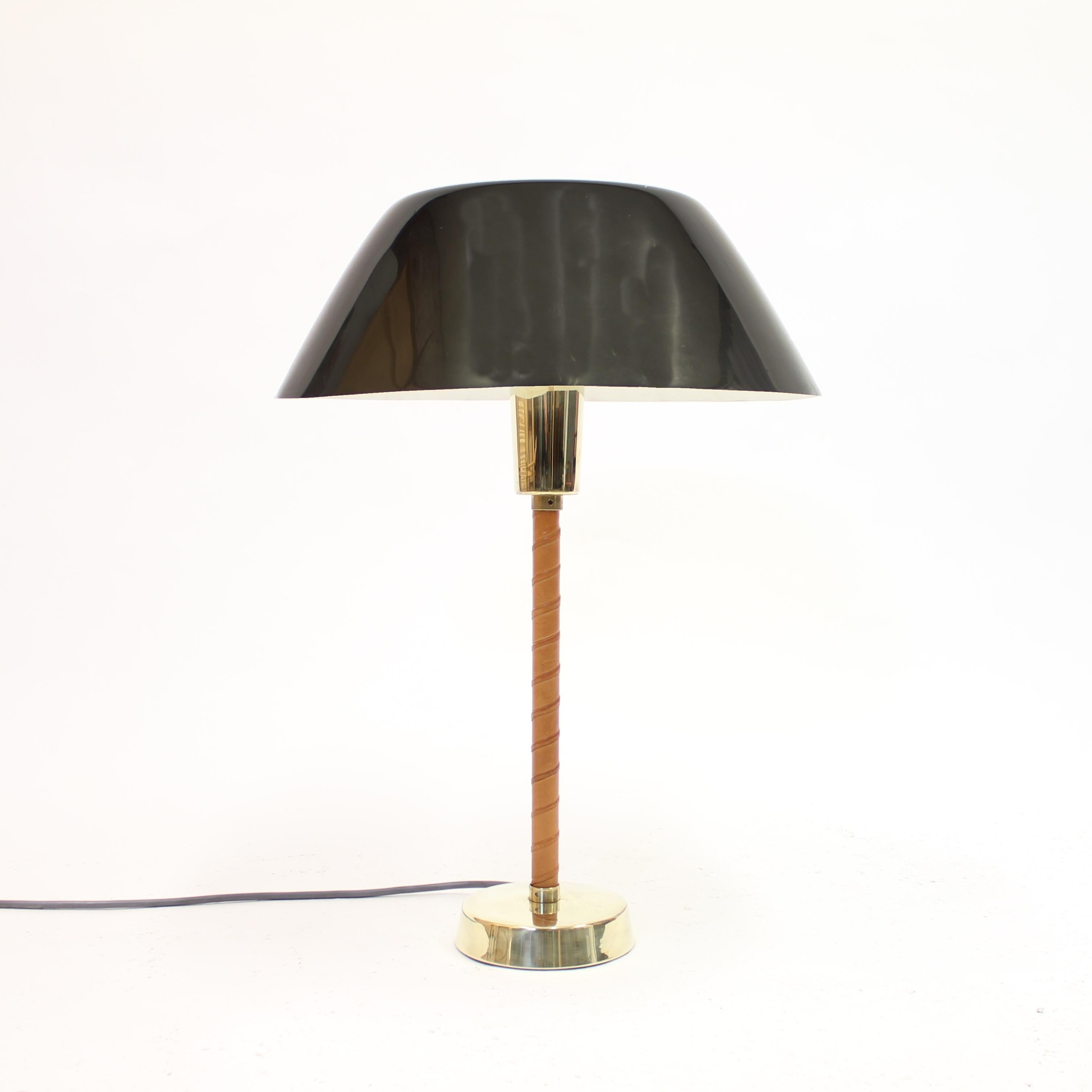 Finnish Lisa Johansson-Pape, Brass and Leather Senator Table Lamp for Orno, 1950s